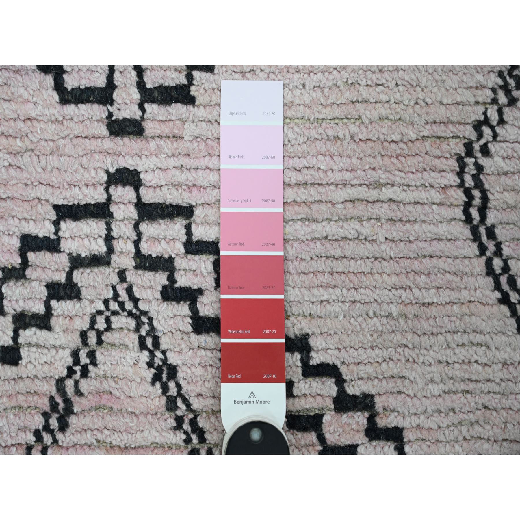 2'10"x15'8" Alabaster White, Moroccan Weave with Serrated Medallions Design, Soft Wool, Hand Knotted, Textured Pile, XL Runner, Oriental Rug Sh20277