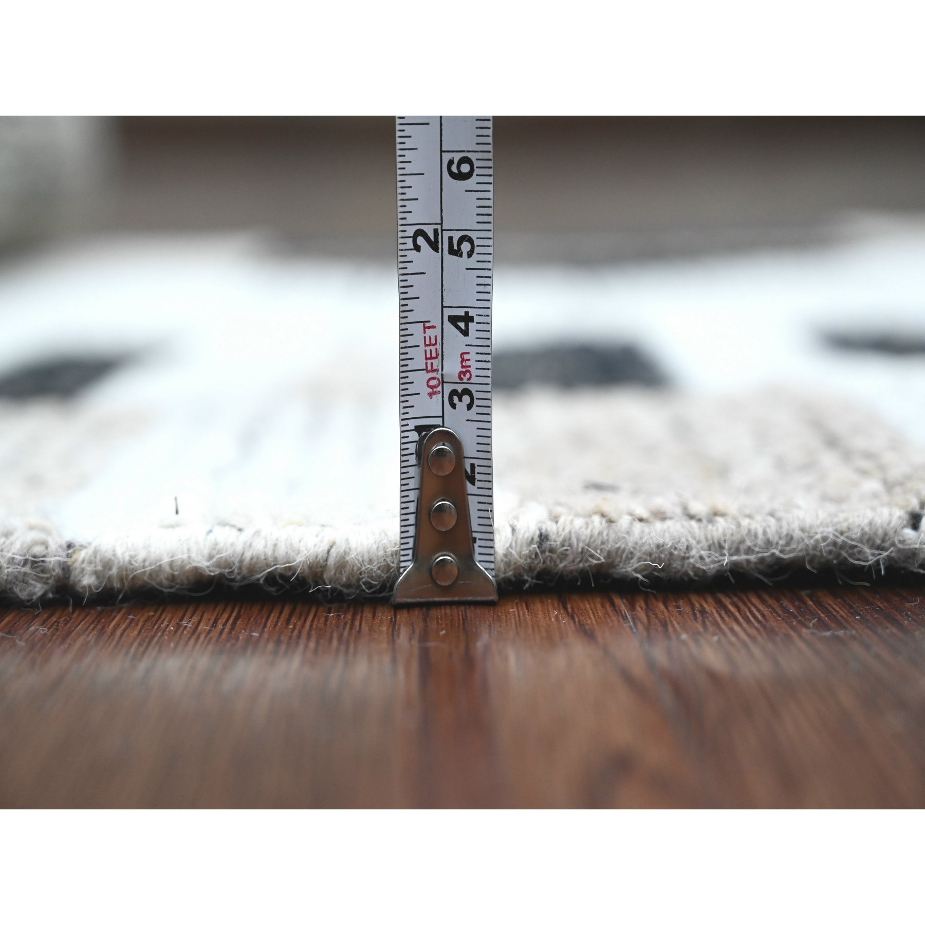 2'6"x11' Alabaster White, Moroccan Weave with Geometric Pattern, Informal Look, Hand Knotted, Textured Pile, Soft Wool, Runner, Oriental Rug Sh20285
