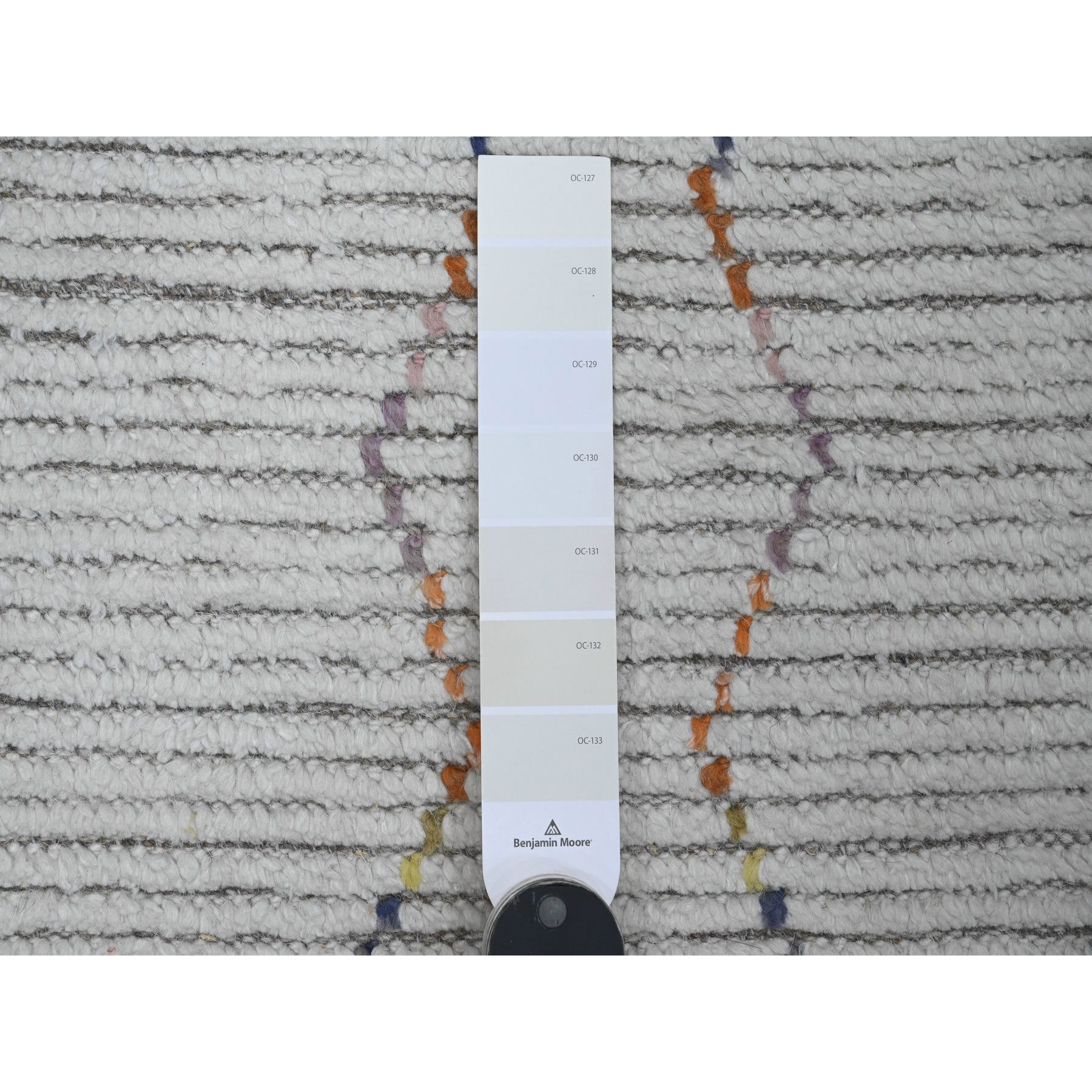 2'6"x10'6" Oyster White, Hand Knotted, Moroccan Weave with Geometric Serrated Line Design, Textured Pile, Soft Wool, Runner, Oriental Rug Sh20288