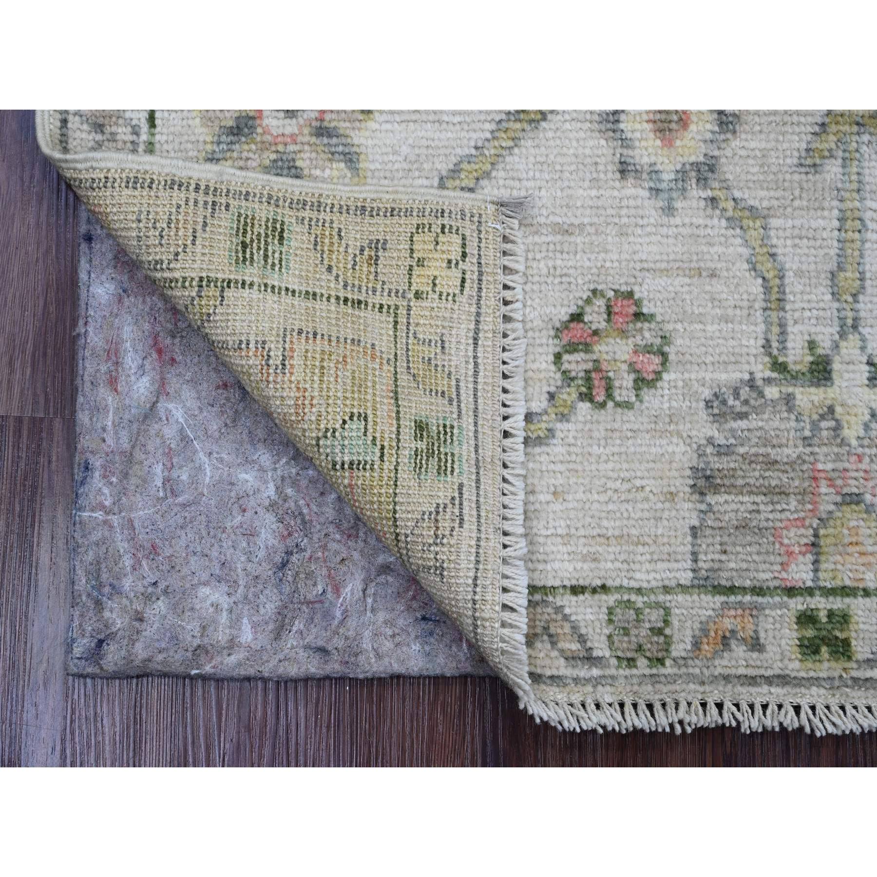 2'x3' Chiffon White, Afghan Angora Oushak with Colorful Leaf Pattern, Hand Knotted, Natural Dyes, Pure Wool, Mat, Oriental Rug Sh20319