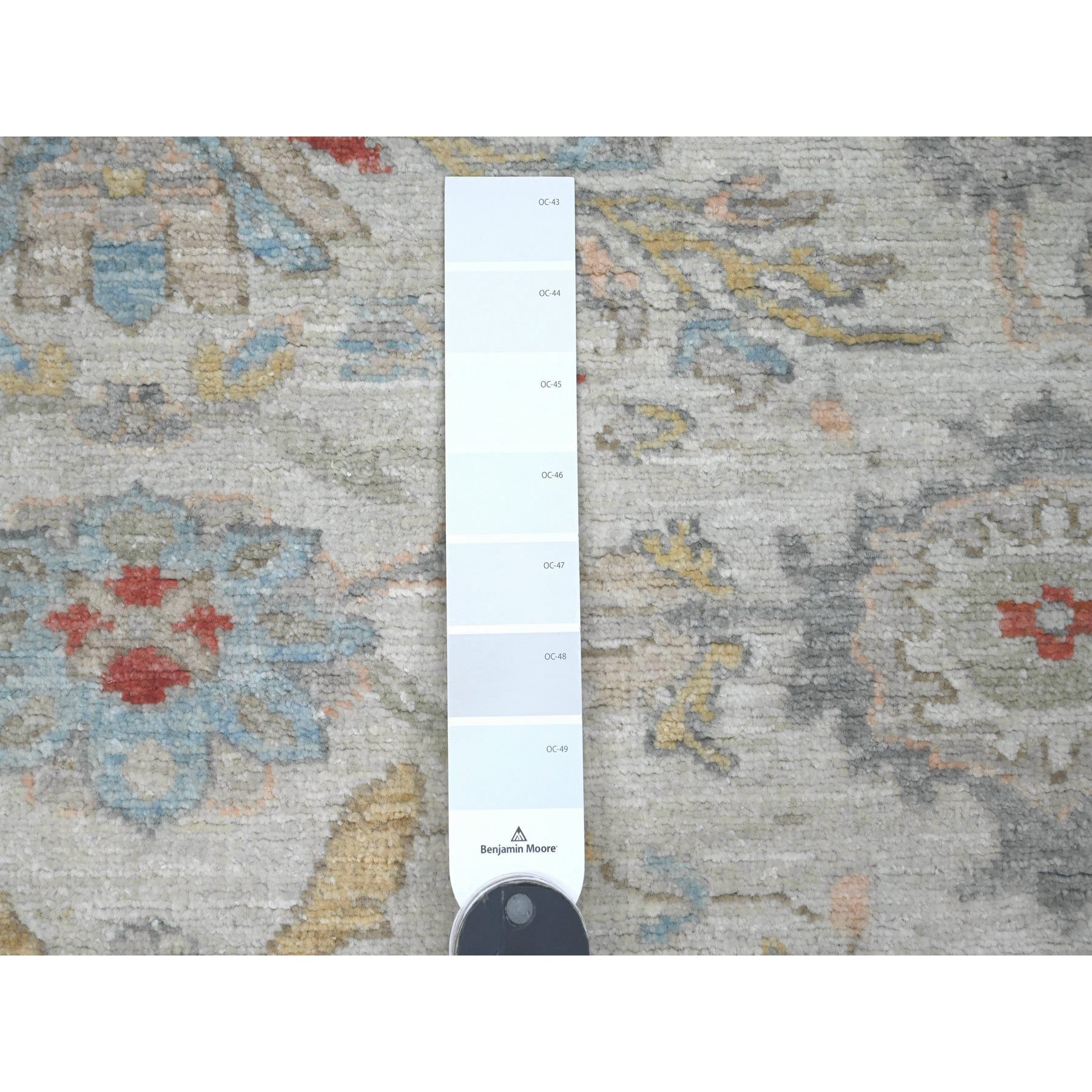 6'x6' Chiffon White, Peshawar with Heriz All Over Design, High Mountain Wool, Densely Woven, Hand Knotted, Vegetable Dyes, Round, Oriental Rug Sh20343