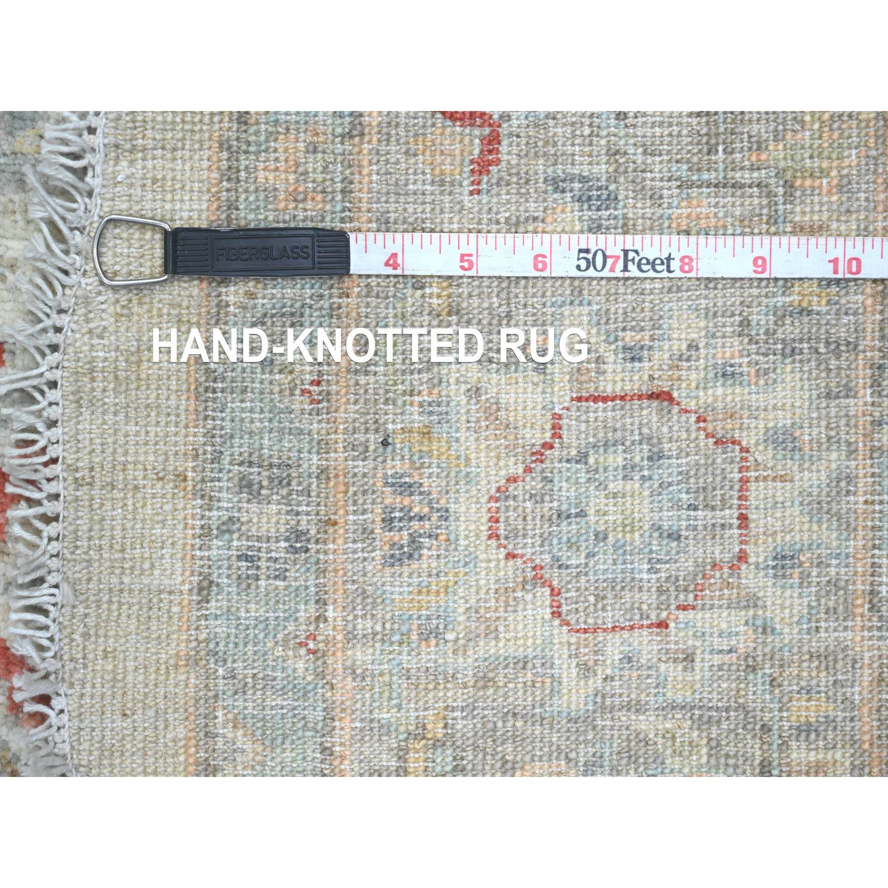 6'x6' Chiffon White, Peshawar with Heriz All Over Design, High Mountain Wool, Densely Woven, Hand Knotted, Vegetable Dyes, Round, Oriental Rug Sh20343