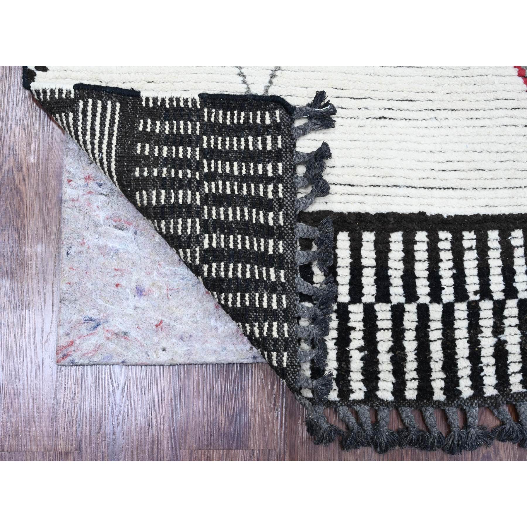 5'8"x8' Whisper White, Moroccan Weave with Geometric Design, Tone on Tone, Hand Knotted, Soft Wool, Textured Pile, Oriental Rug Sh20346