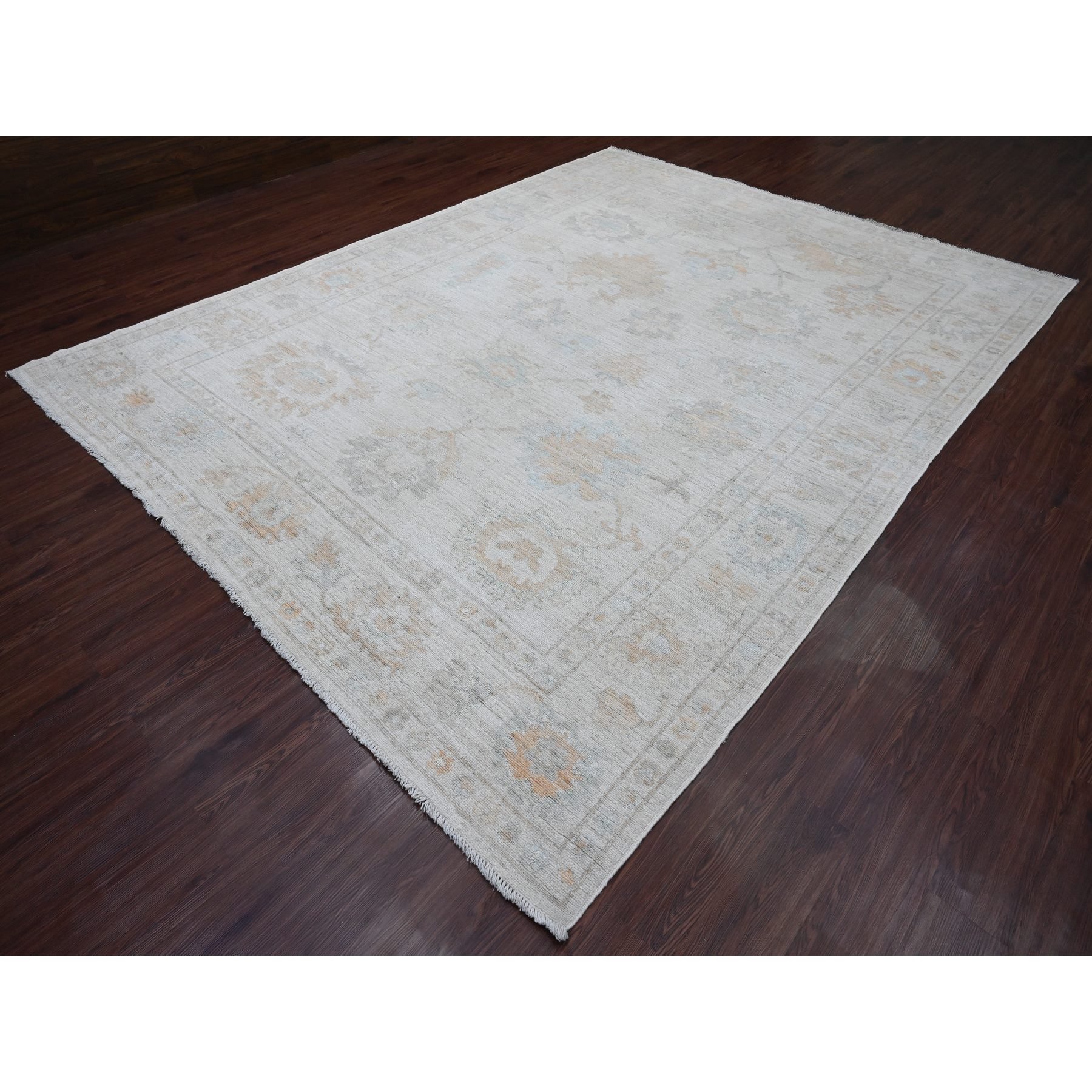 9'3"x12' Chiffon White, Afghan Angora Oushak with Muted Colors Floral Design, Hand Knotted, Vegetable Dyes, 100% Wool, Oriental Rug Sh20459