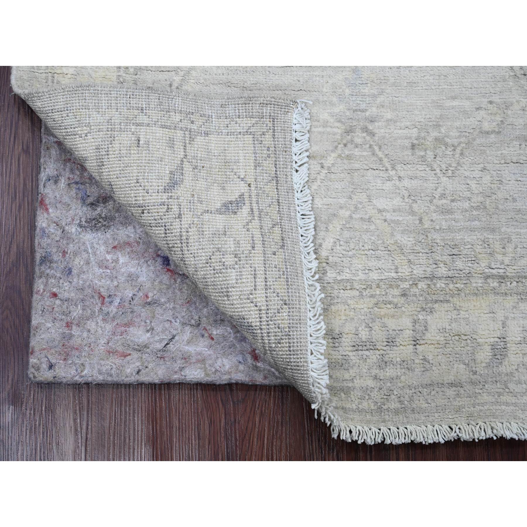 2'5"x5'8" Oyster Gray, Hand Knotted, Washed Out Peshawar with All Over Pattern, Veggie Dyes, 100% Wool, Short Runner, Oriental Rug Sh20506