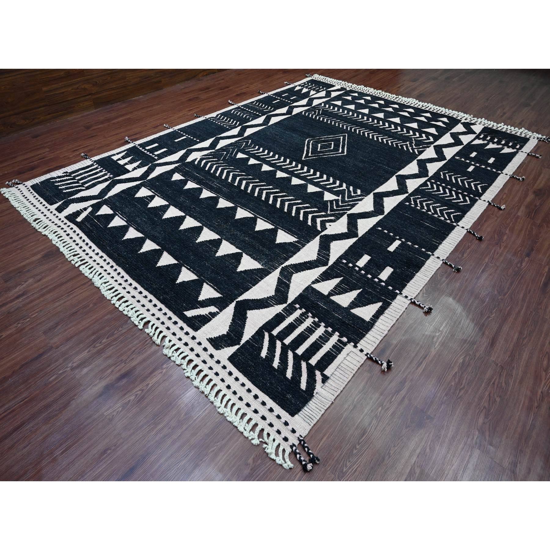 9'4"x12'10" Jade Black, Hand Knotted, Moroccan Weave with Geometric and Ethnic Design, Soft Wool, Tone on Tone, Textured Pile, Oriental Rug Sh20524