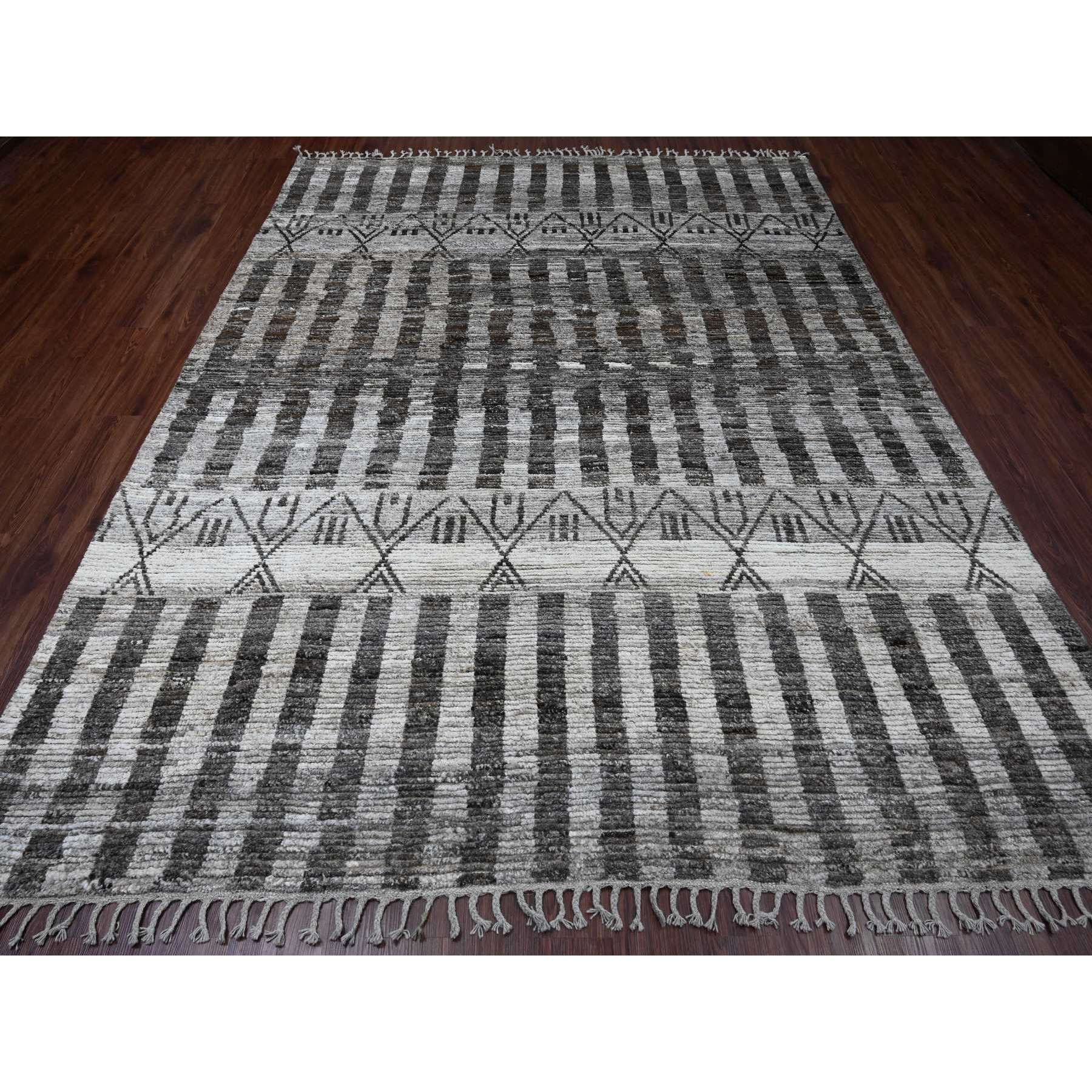8'x10'3" Shades of Gray, Moroccan Weave with Geometric Design, Hand Knotted, Soft Wool, Tone on Tone, Textured Pile, Oriental Rug Sh20525