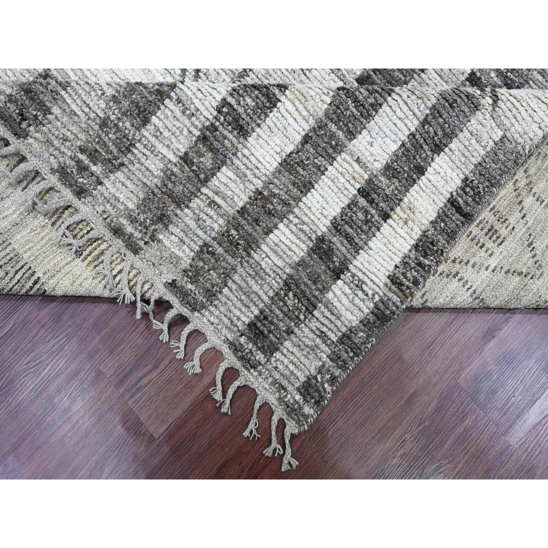 8'x10'3" Shades of Gray, Moroccan Weave with Geometric Design, Hand Knotted, Soft Wool, Tone on Tone, Textured Pile, Oriental Rug Sh20525