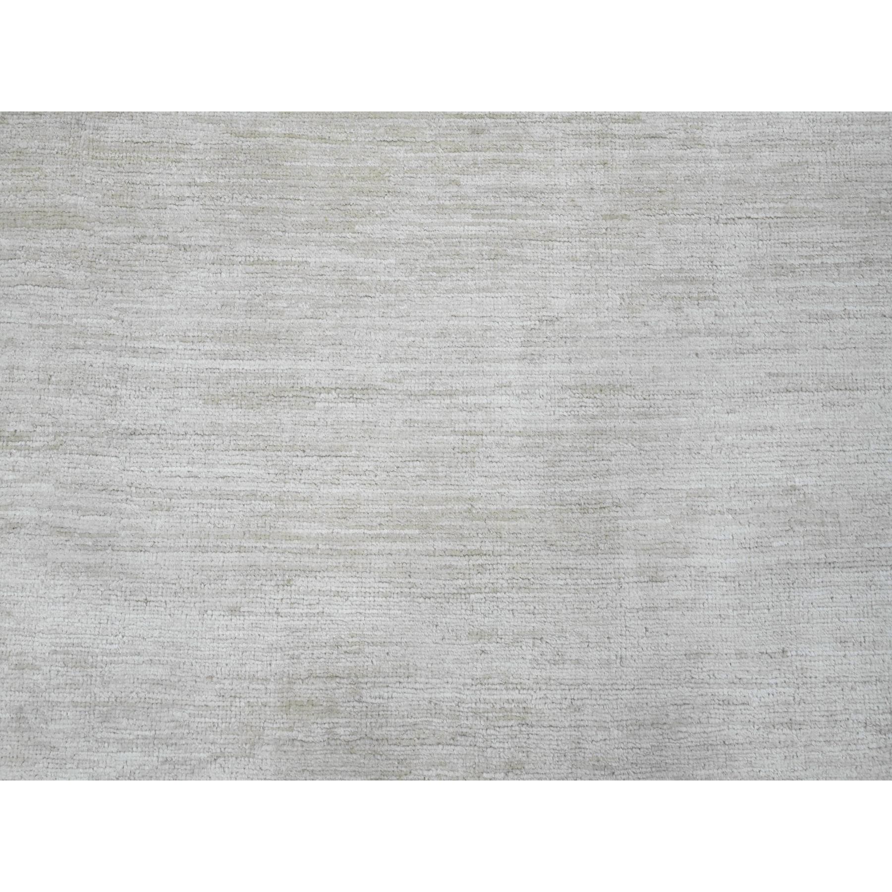 9'9"x13'6" Pearl White, Plain Solid Pattern, Hand Knotted, Hand Spun Ghazni Wool, Lush and Plush, Oriental Rug Sh20541