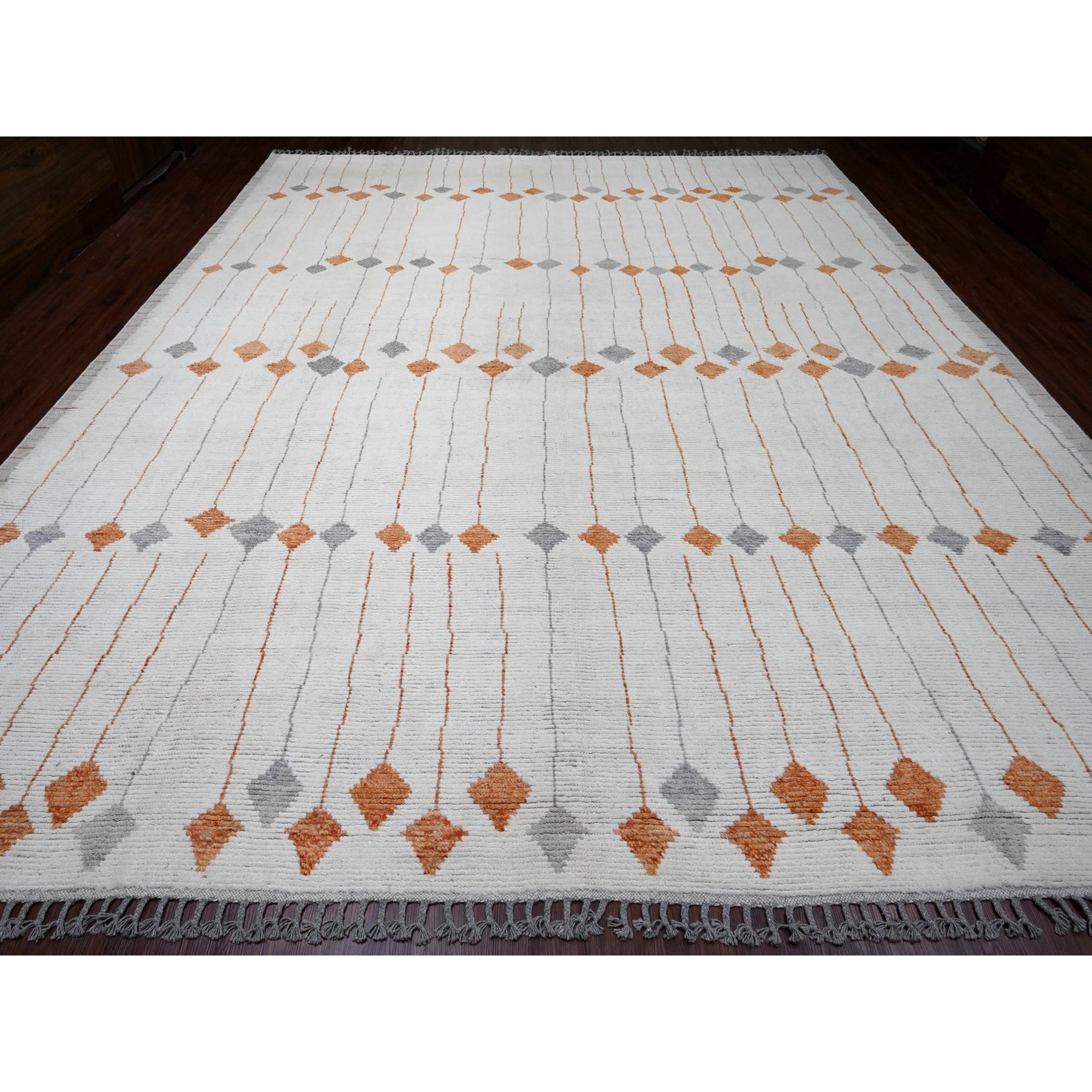 12'5"x15'2" Alabaster White, Moroccan Weave with Flying Kite Design, Tone on Tone, Soft Wool, Hand Knotted, Textured Pile, Oversized, Oriental Rug Sh20560