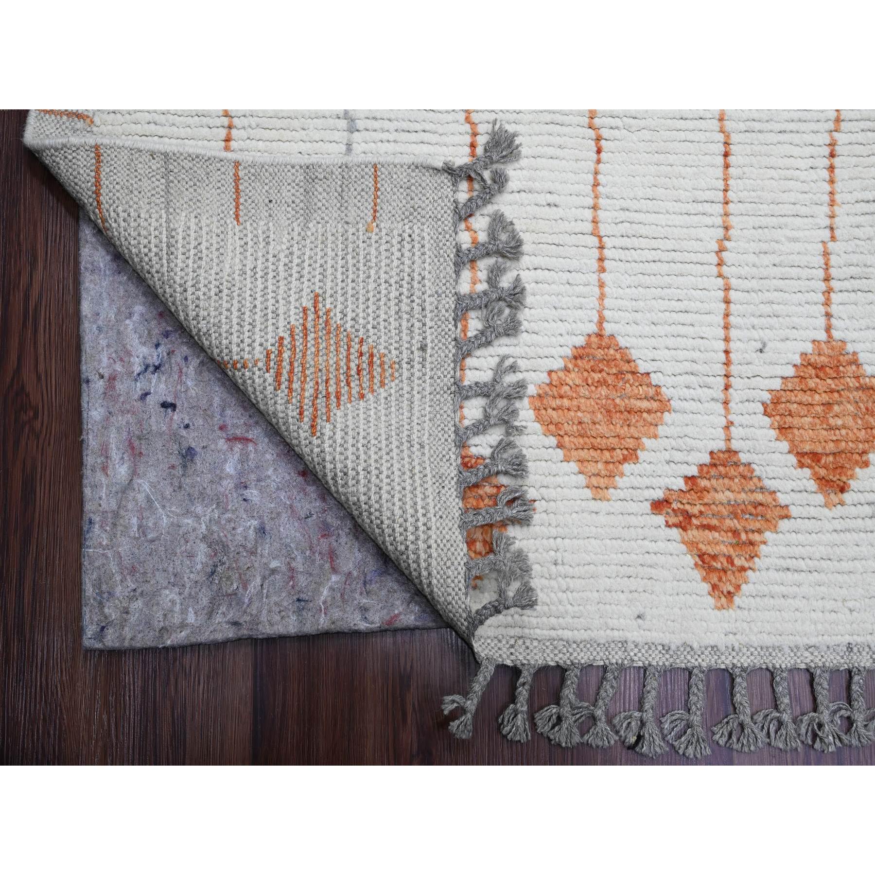 12'5"x15'2" Alabaster White, Moroccan Weave with Flying Kite Design, Tone on Tone, Soft Wool, Hand Knotted, Textured Pile, Oversized, Oriental Rug Sh20560