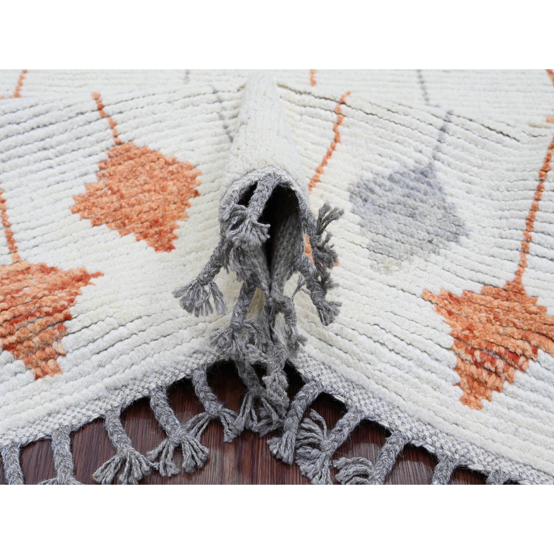 12'5"x15'2" Alabaster White, Moroccan Weave with Flying Kite Design, Tone on Tone, Soft Wool, Hand Knotted, Textured Pile, Oversized, Oriental Rug Sh20560