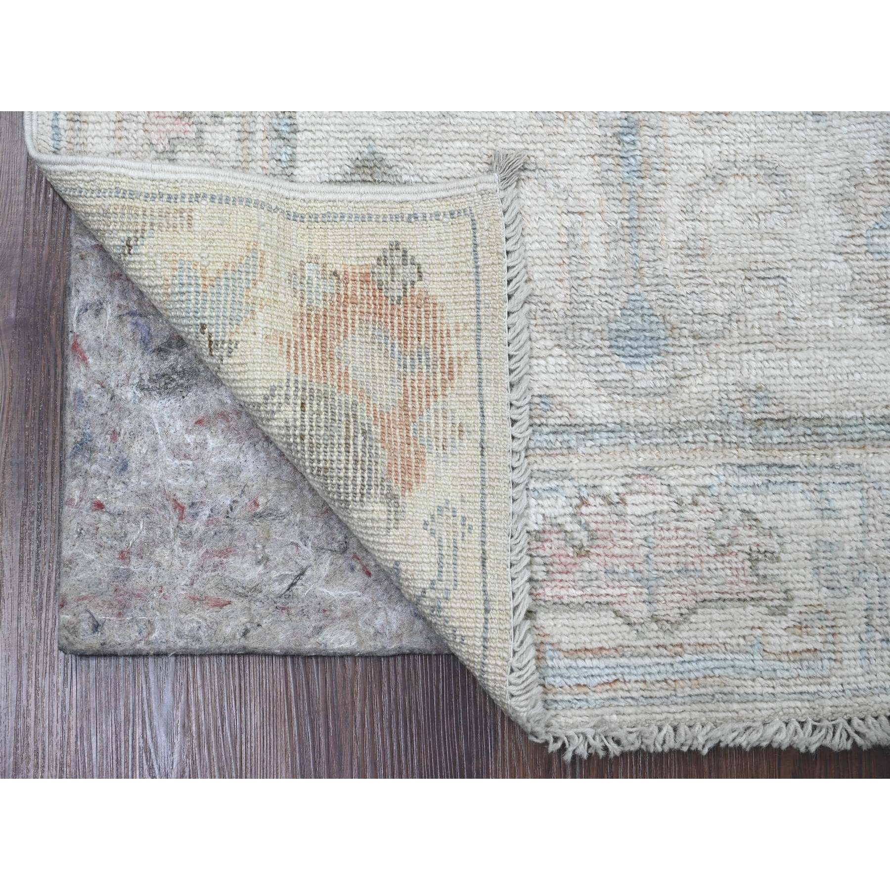 2'7"x9'7" Chiffon White, Afghan Angora Oushak with All Over Leaf Design, Hand Knotted, Vegetable Dyes, 100% Wool, Runner, Oriental Rug Sh20581