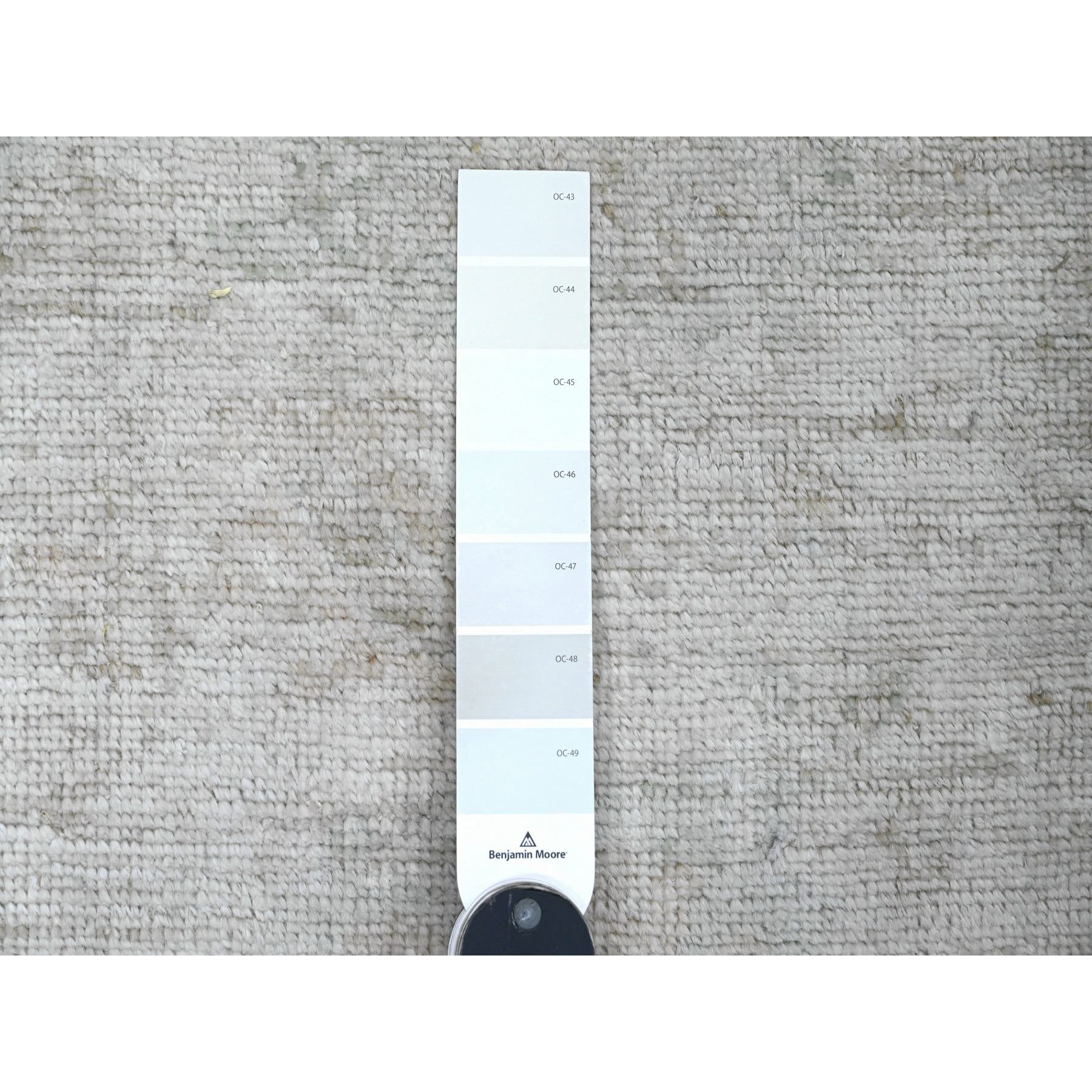 2'10"x11'5" Pearl White, Afghan Angora Oushak with Muted Colors Leaf Pattern, Vegetable Dyes, Hand Knotted, 100% Wool, Runner, Oriental Rug Sh20584