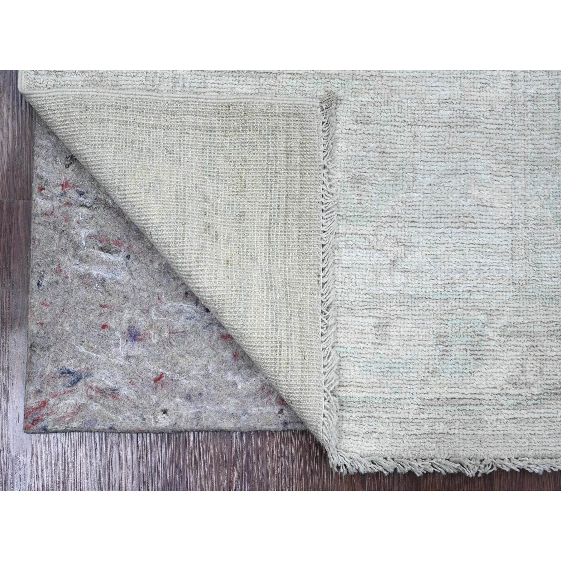 2'7"x7'8" Pearl White, 100% Wool, Afghan Angora Oushak with Large Leaf Design, Hand Knotted, Vegetable Dyes, Runner, Oriental Rug Sh20593