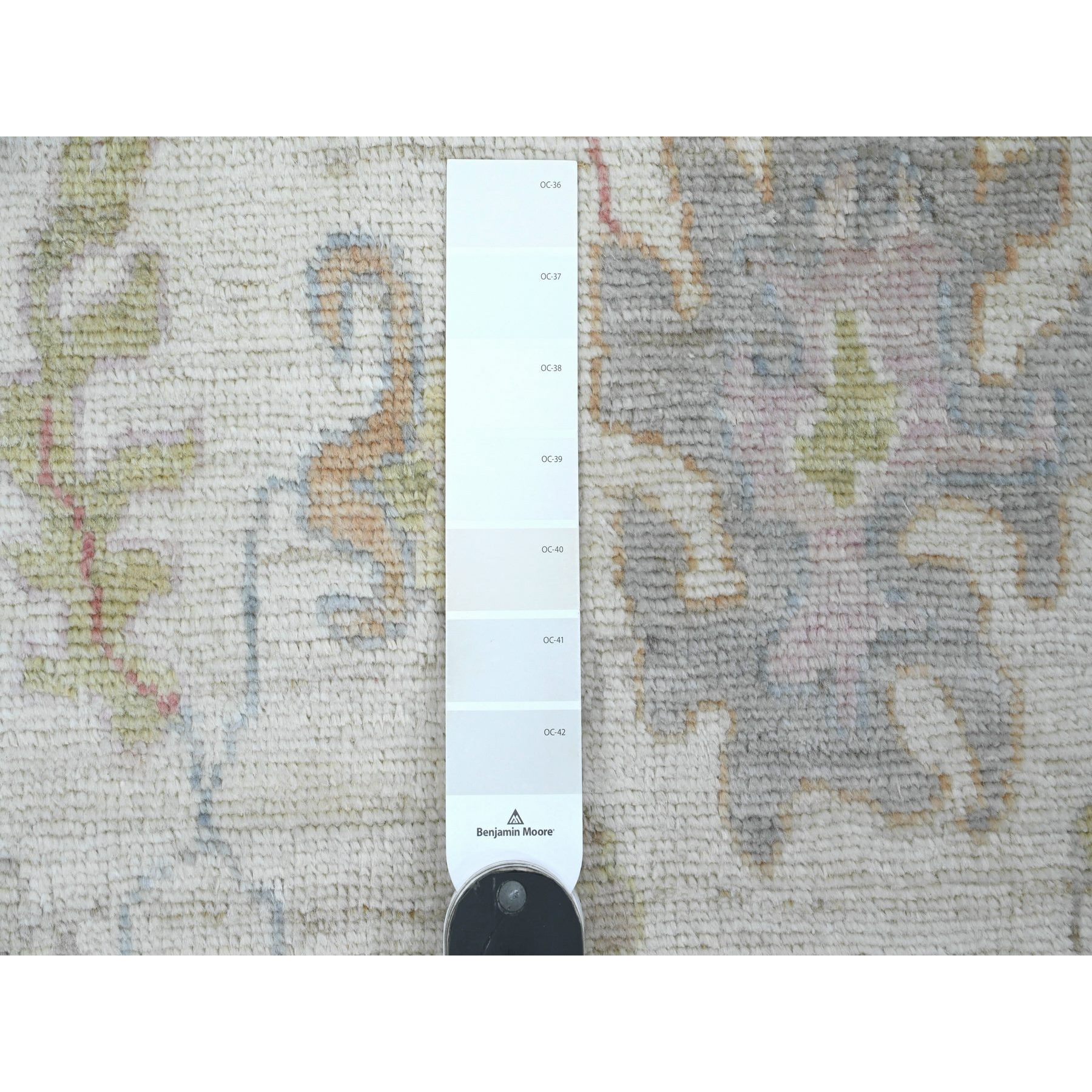 2'x3' Pristine White, Afghan Angora Oushak with Leaf Design, Hand Knotted, Vegetable Dyes, Pure Wool, Mat, Oriental Rug Sh20601