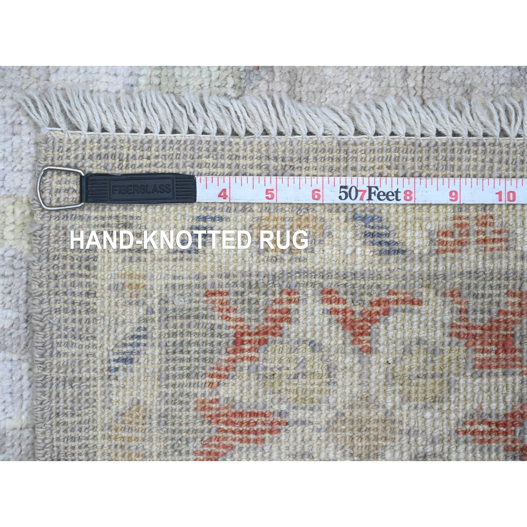 5'1"x6'7" Medium Gray, Afghan Angora Oushak with Colorful Leaf Pattern, Hand Knotted, Vegetable Dyes, 100% Wool, Oriental Rug Sh20605