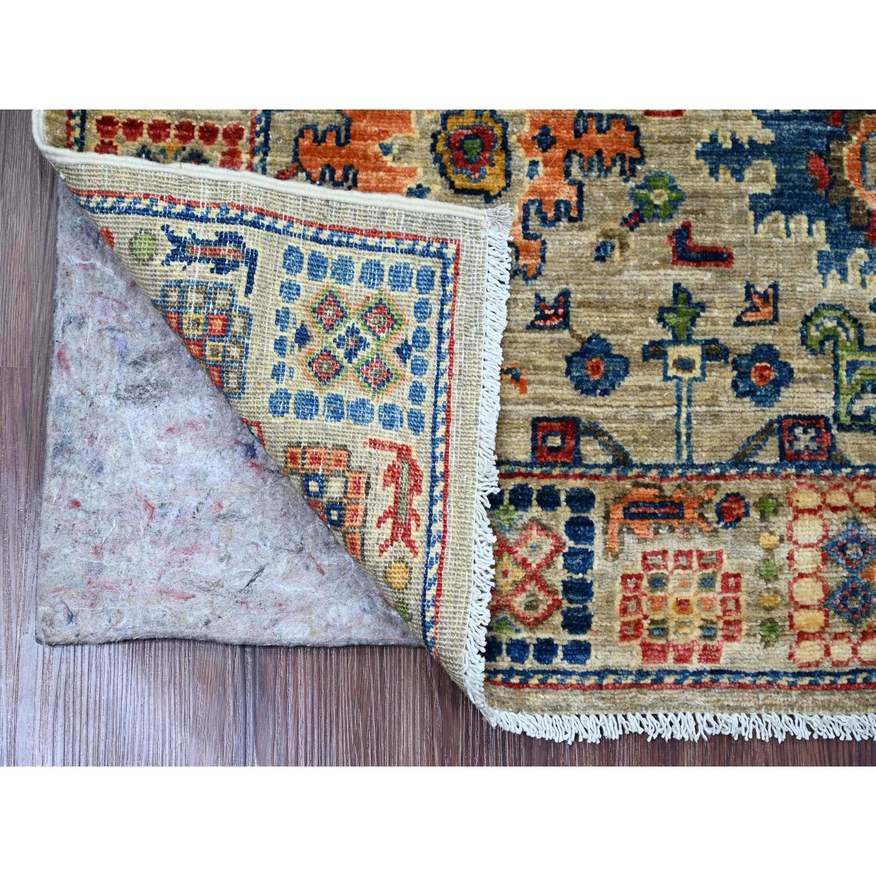 3'1"x5' Oyster Gray, Peshawar with Colorful Ziegler Mahal Design, Aryana Collection, High Mountain Wool, Denser Weave, Hand Knotted, Vegetable Dyes, Oriental Rug Sh20628