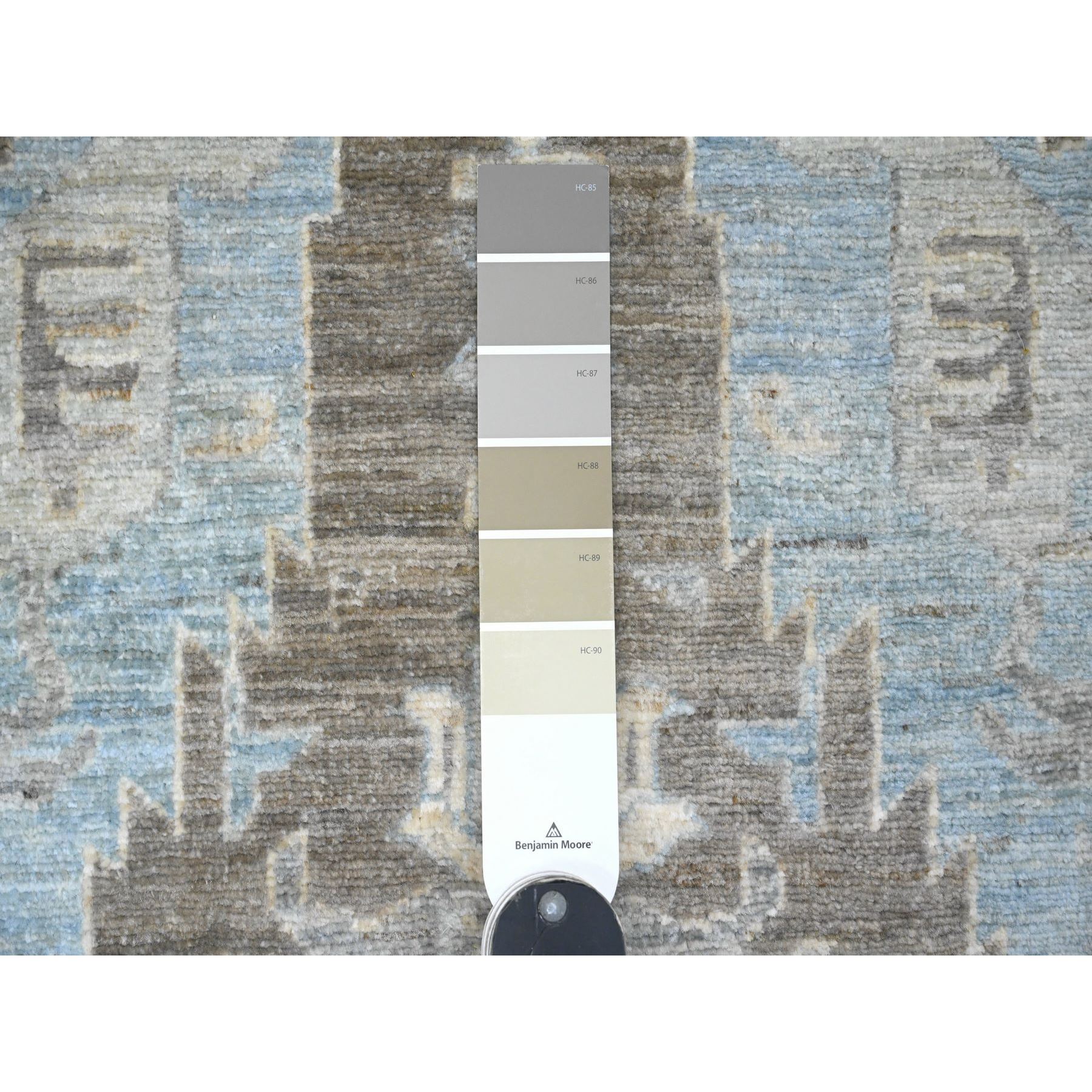 2'6"x9'7" Ash Gray, Peshawar with Ziegler Mahal Dragon Design, Hand Knotted, High Mountain Wool, Denser Weave, Runner, Oriental Rug Sh20671