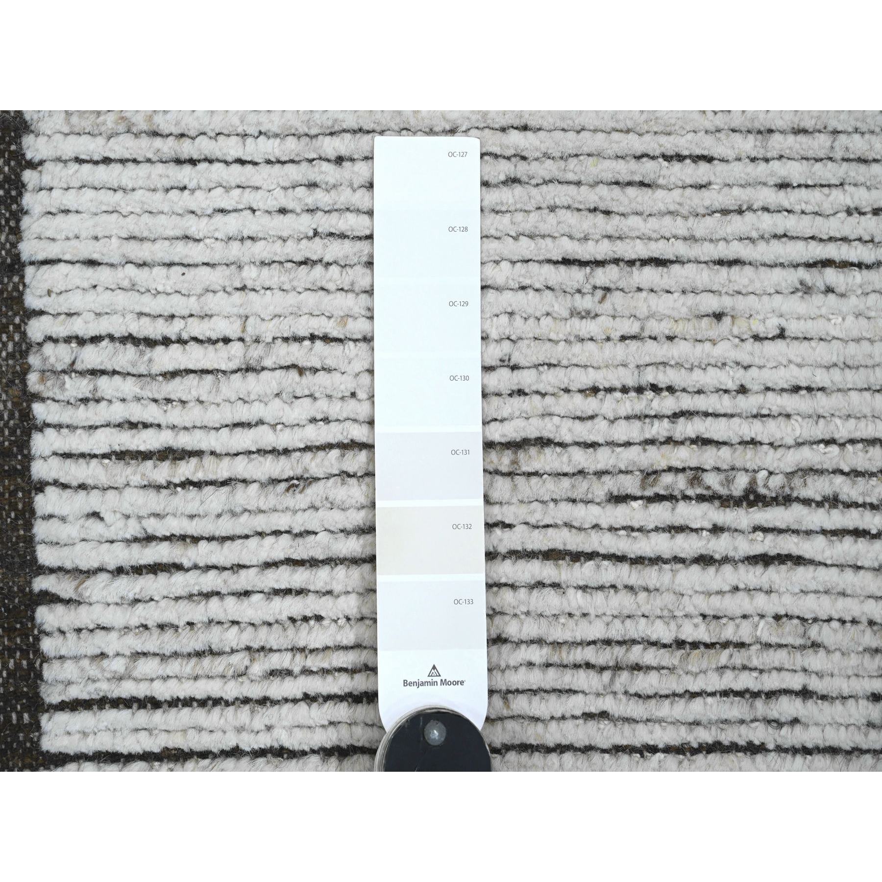 6'6"x9' Daisy White, Moroccan Weave with Maze Design, Geometric Pattern, Soft Wool, Hand Knotted, Tone on Tone, Textured Pile, Oriental Rug Sh20743
