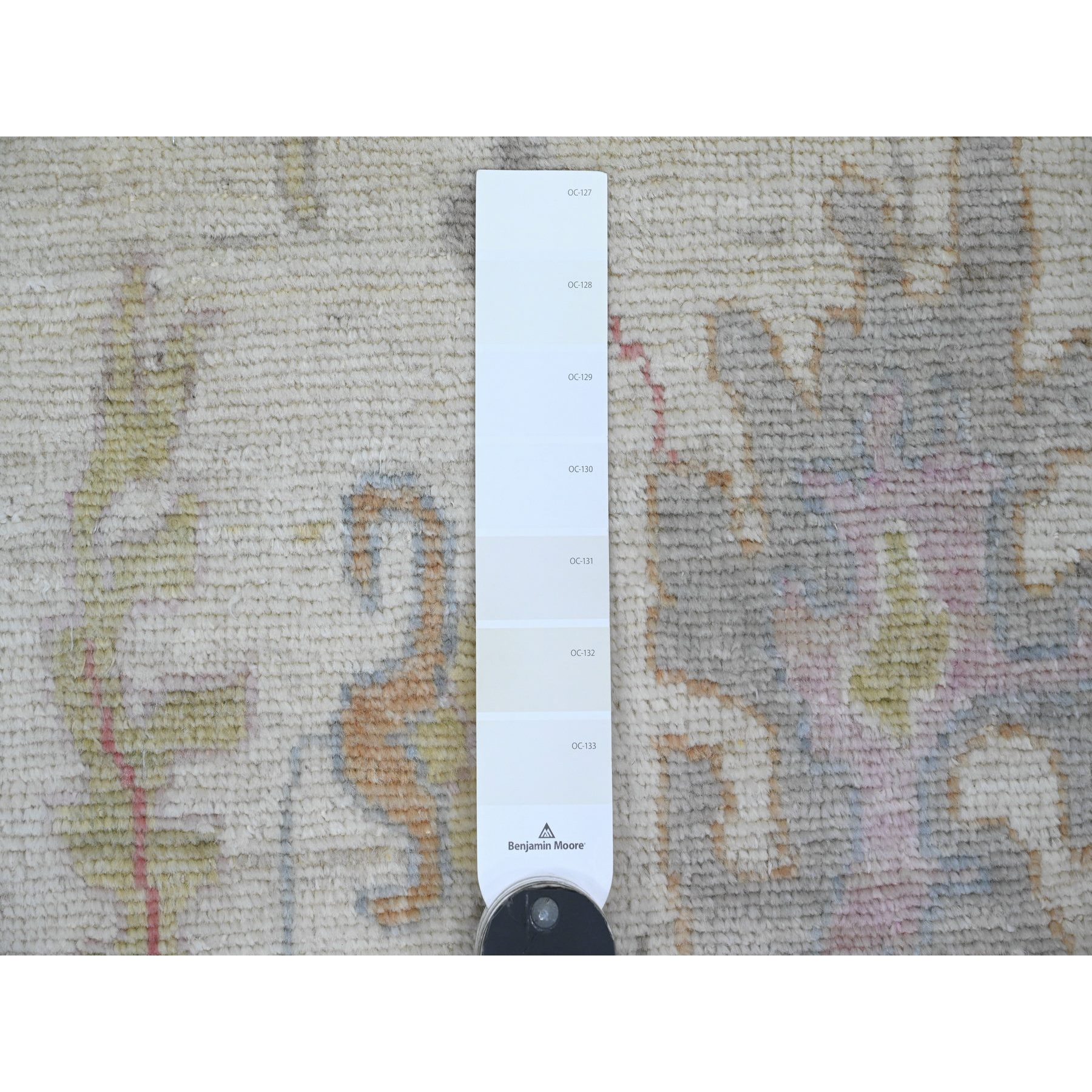 2'x3' Pristine White, Afghan Angora Oushak with Floral Pattern, Hand Knotted, Vegetable Dyes, 100% Wool, Mat, Oriental Rug Sh20757