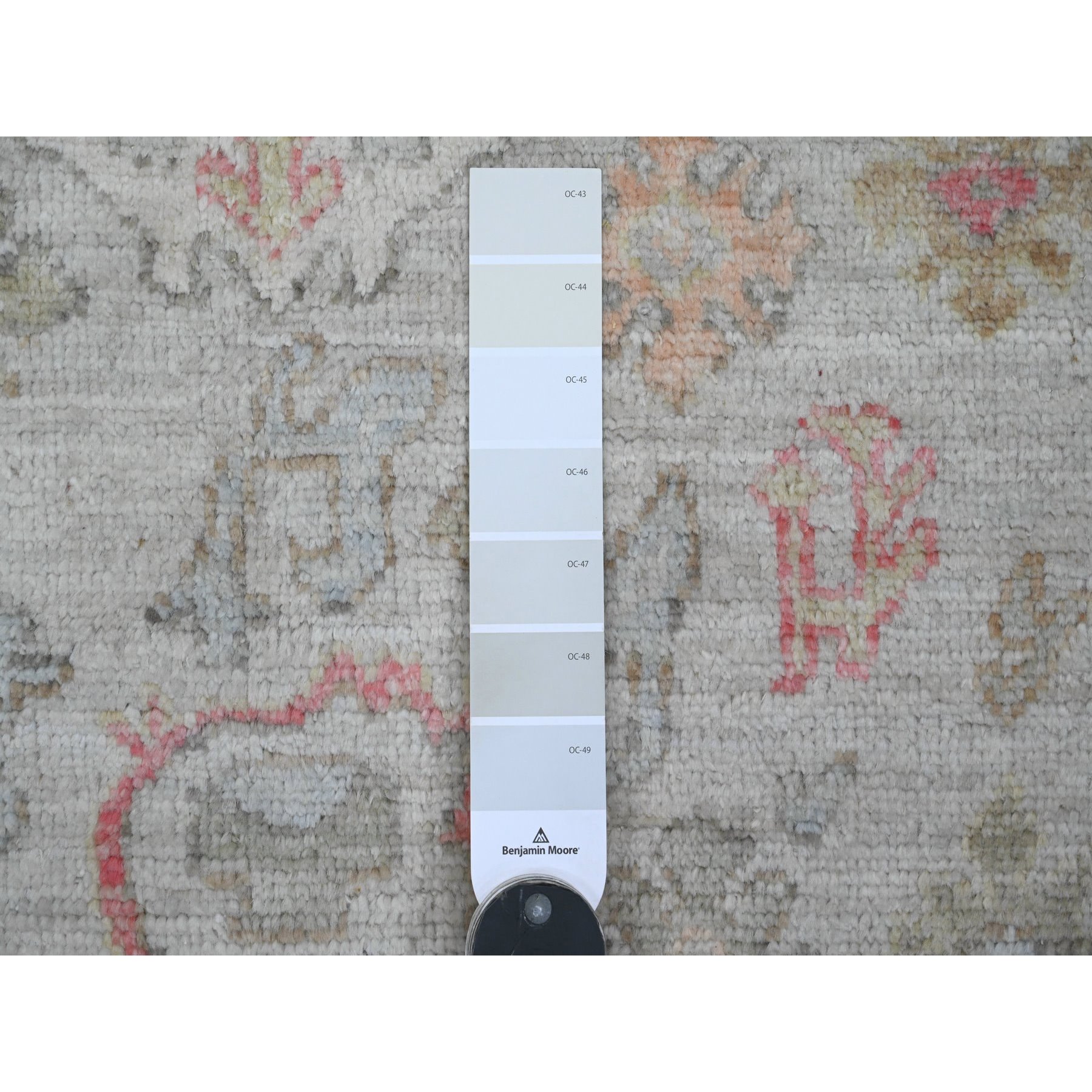 4'2"x4'2" Daisy White, Afghan Angora Oushak with All Over Pattern, Hand Knotted, Vegetable Dyes, 100% Wool, Square, Oriental Rug Sh20769