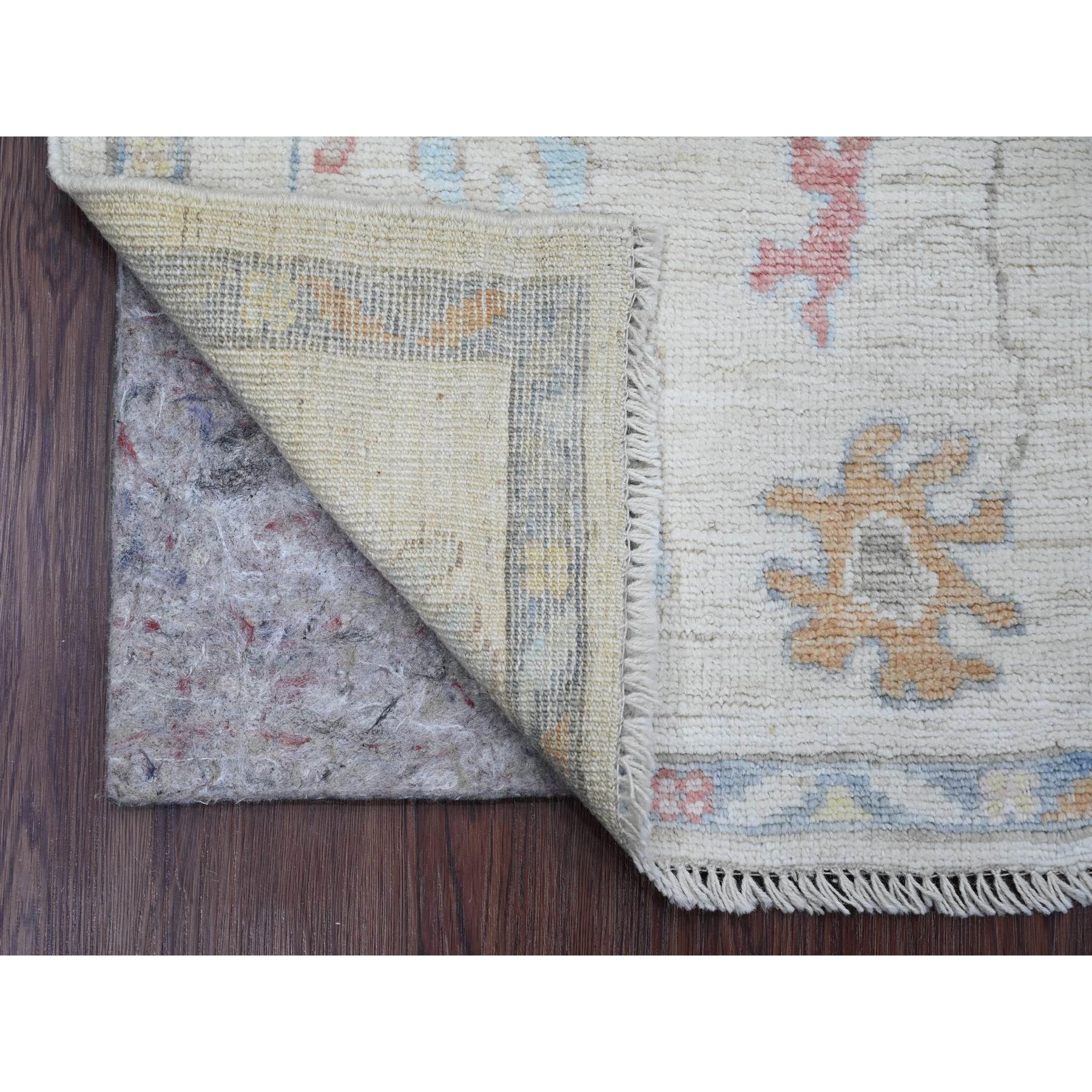 2'2"x3' Pristine White, Afghan Angora Oushak with Leaf Design, Pure Wool, Hand Knotted, Veggie Dyes, Mat, Oriental Rug Sh20790