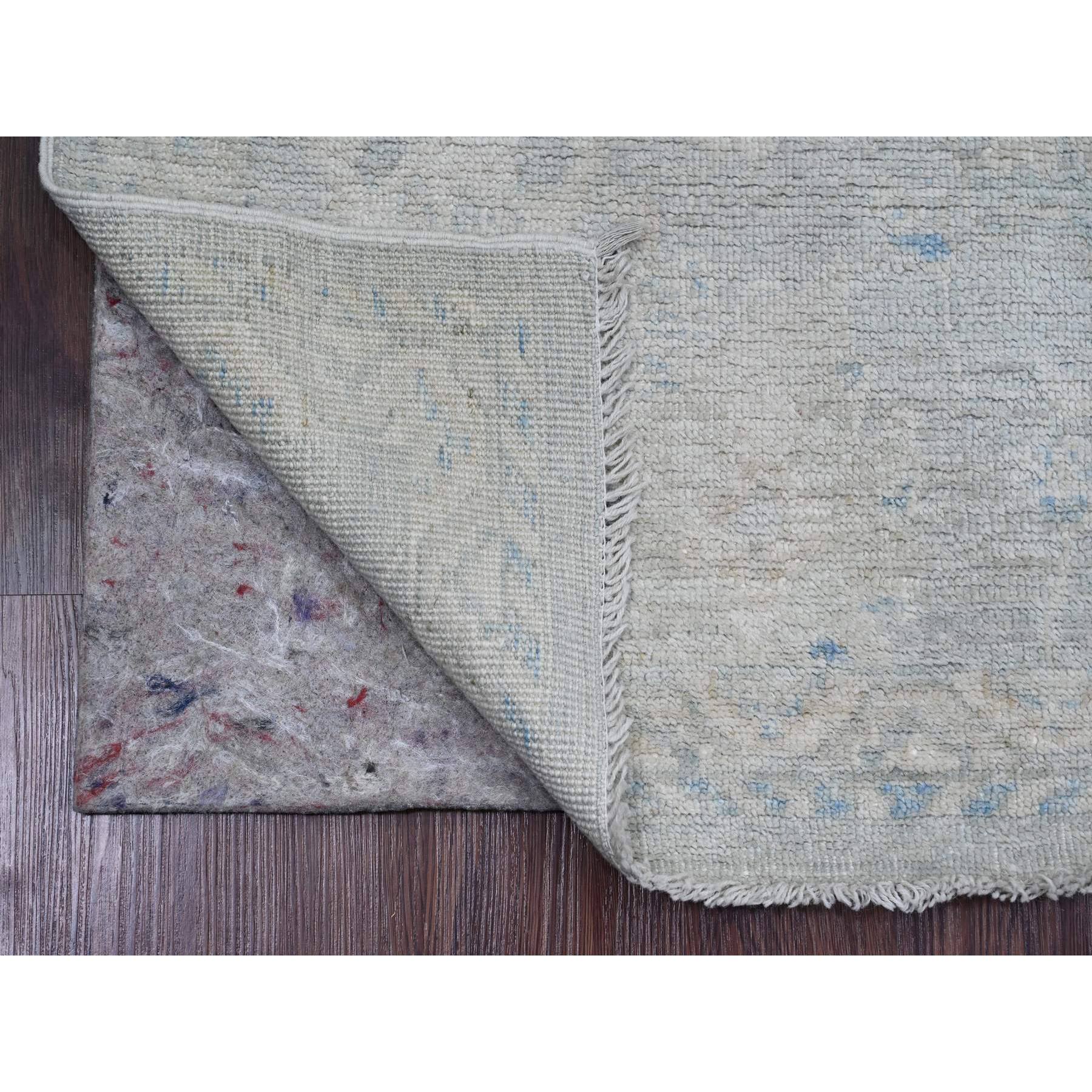 2'8"x9'8" Cloud Gray, Hand Knotted, Afghan Angora Oushak with Leaf Design, Veggie Dyes, 100% Wool, Runner, Oriental Rug Sh20791