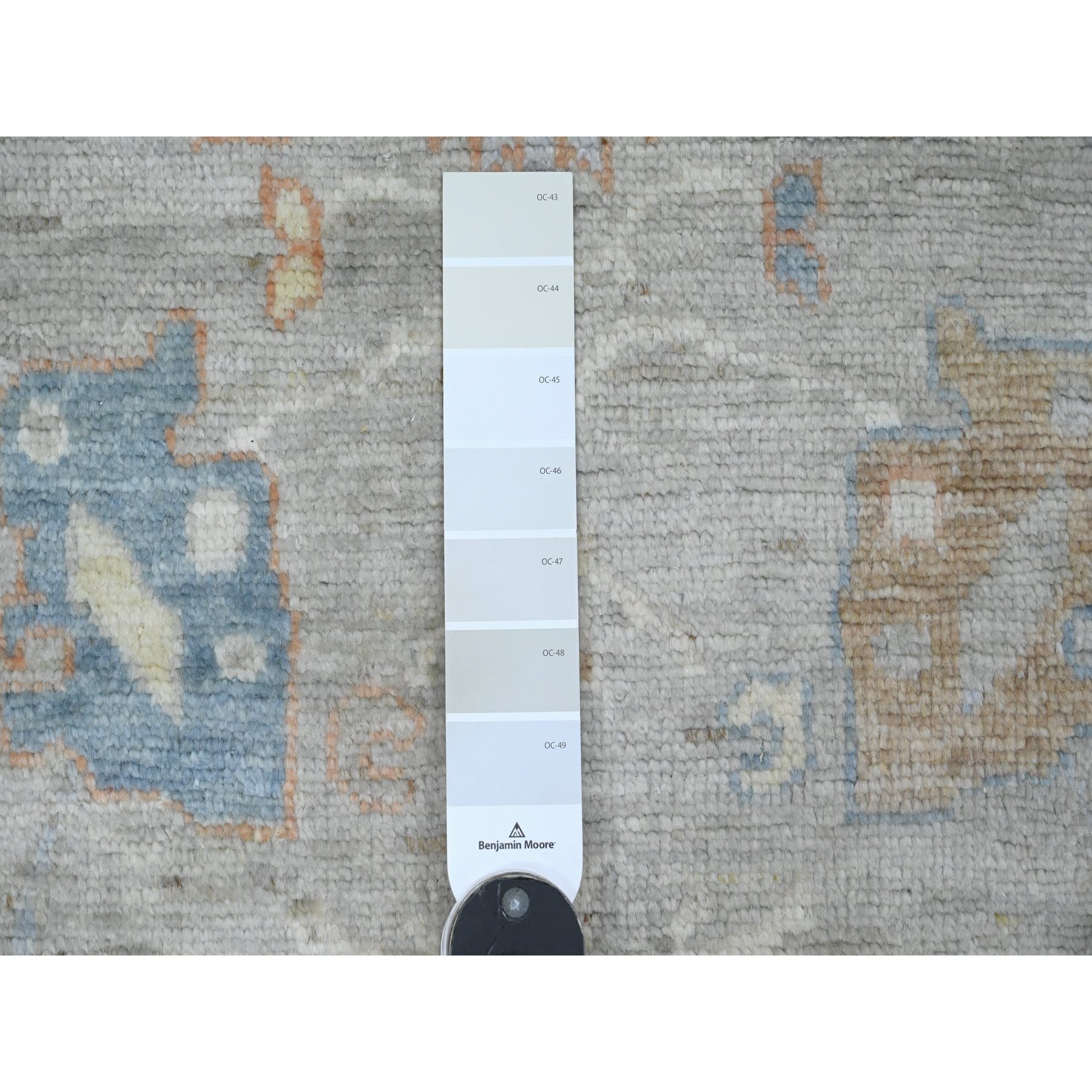 4'2"x6' Medium Gray, Afghan Angora Oushak with Colorful Leaf Pattern, Hand Knotted, Vegetable Dyes, 100% Wool, Oriental Rug Sh20808