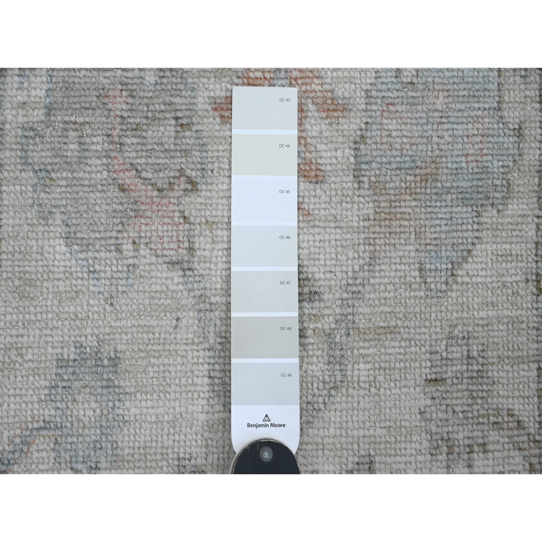 2'7"x9'6" Pearl White, Afghan Angora Oushak with All Over Pattern, Hand Knotted, Veggie Dyes, 100% Wool, Runner, Oriental Rug Sh20813