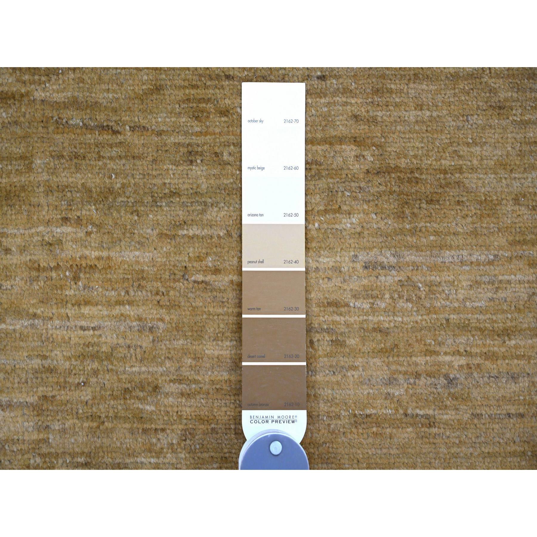 7'10"x9'5" Tawny Brown, Plain Solid Pattern, Hand Spun Ghazni Wool, Hand Knotted, Lush and Plush, Oriental Rug Sh20829