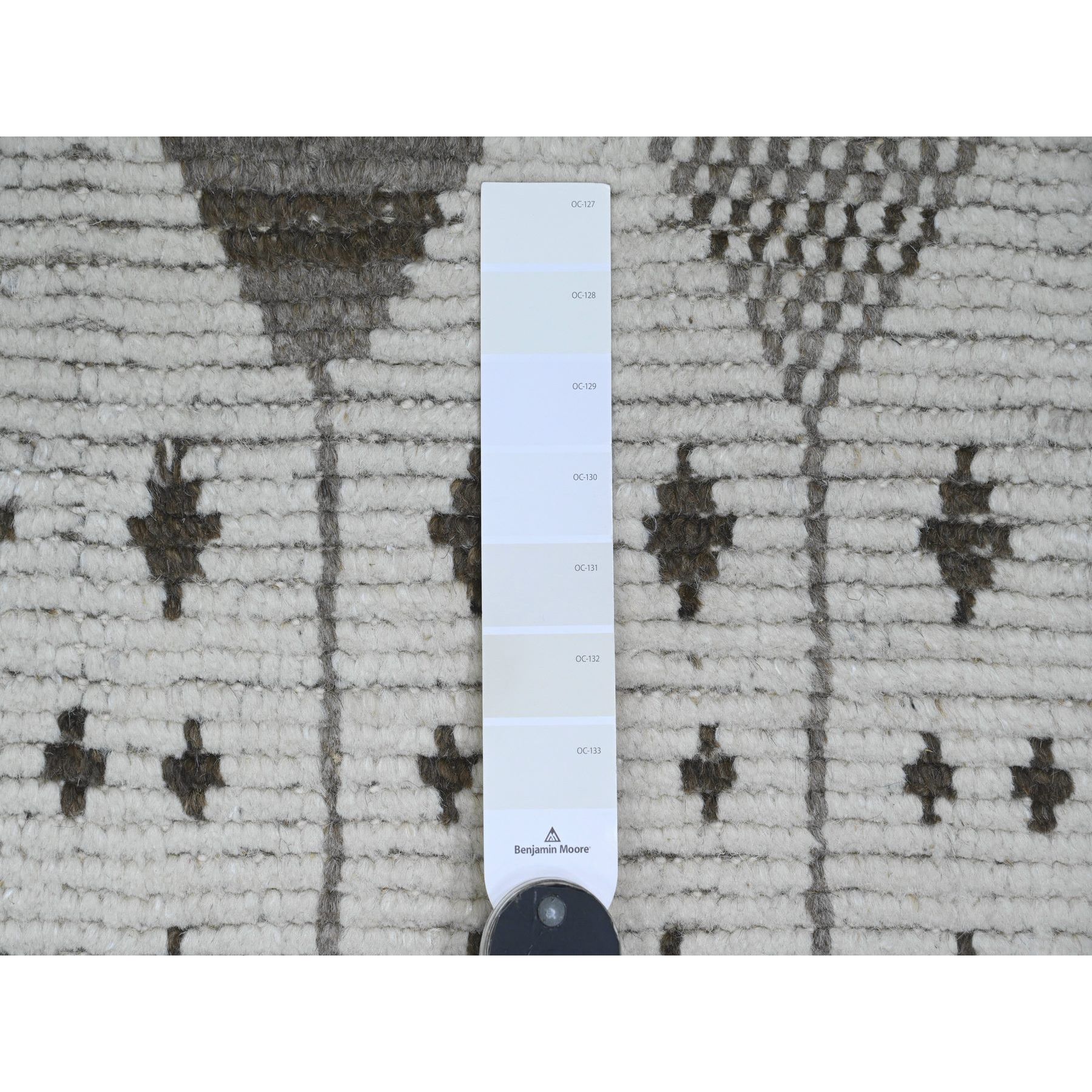 9'3"x13'2" Cotton White, Moroccan Weave with Geometric Pattern, Soft Wool, Hand Knotted, Tone on Tone, Textured Pile, Oriental Rug Sh20832