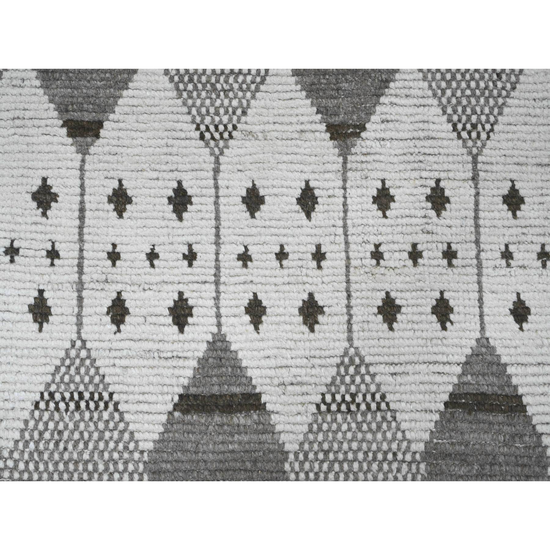 9'3"x13'2" Cotton White, Moroccan Weave with Geometric Pattern, Soft Wool, Hand Knotted, Tone on Tone, Textured Pile, Oriental Rug Sh20832