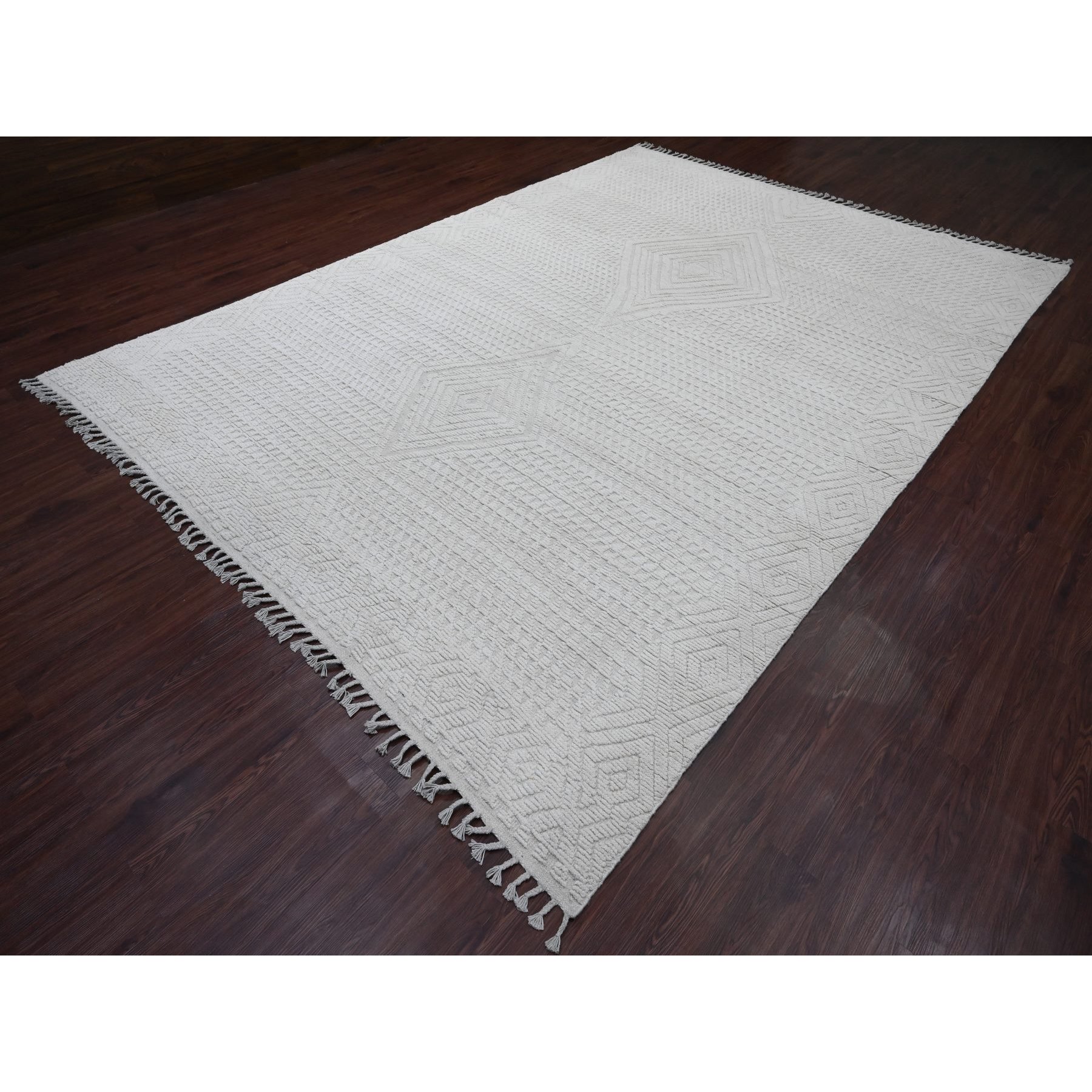 8'10"x12'8" Chiffon White, Moroccan Weave with Geometric Pattern, Hand Knotted, Soft Wool, Tone on Tone, Textured Pile, Oriental Rug Sh20833