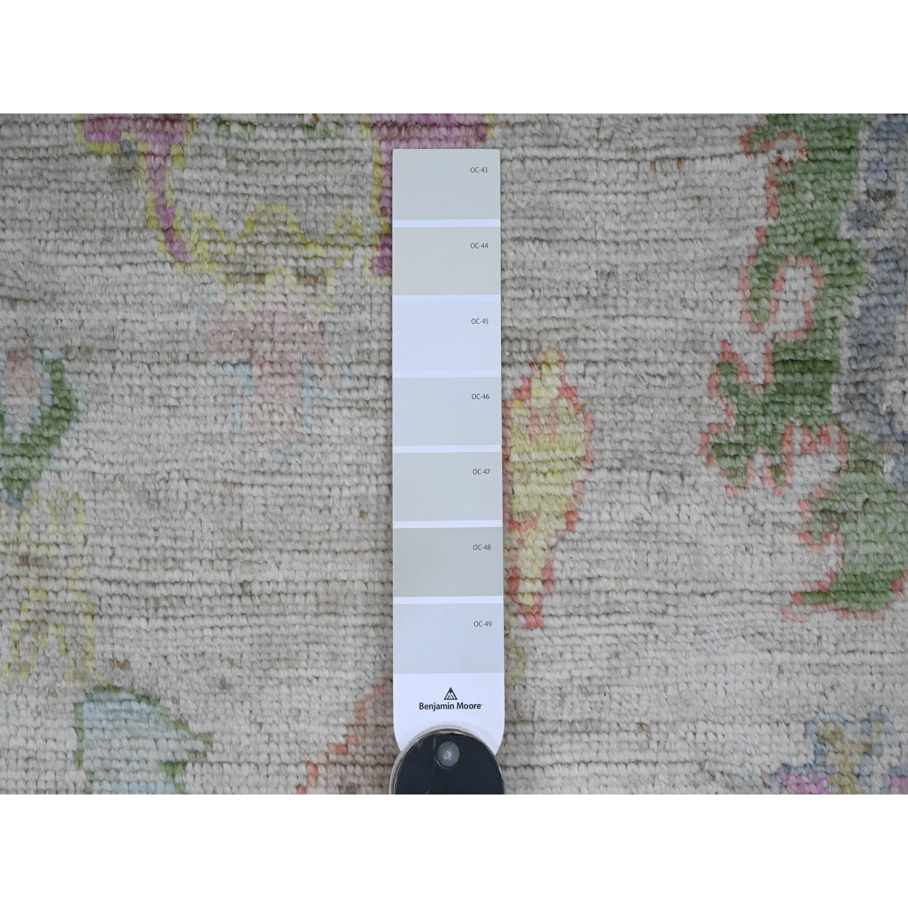 5'1"x7' Bone White, Afghan Angora Oushak with Colorful Leaf Design, Hand Knotted, Veggie Dyes, 100% Wool, Oriental Rug Sh20936