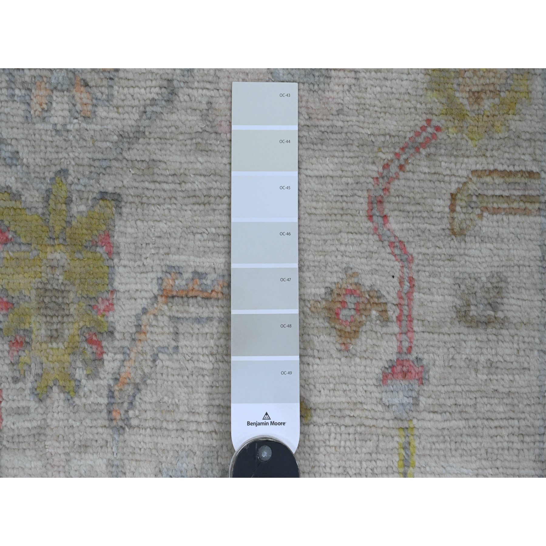 4'1"x6' Alabaster White, 100% Wool, Afghan Angora Oushak with All Over Pattern, Hand Knotted, Veggie Dyes, Oriental Rug Sh20943