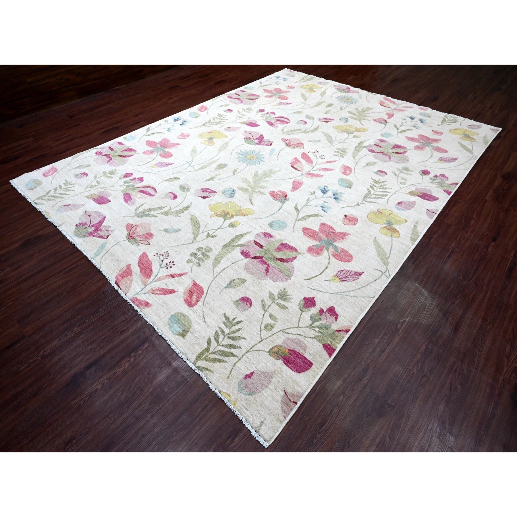 9'x11'9" Pearl White, Peshawar with Colorful Botanical Garden Design, 100% Wool, Hand Knotted, Oriental Rug Sh20993