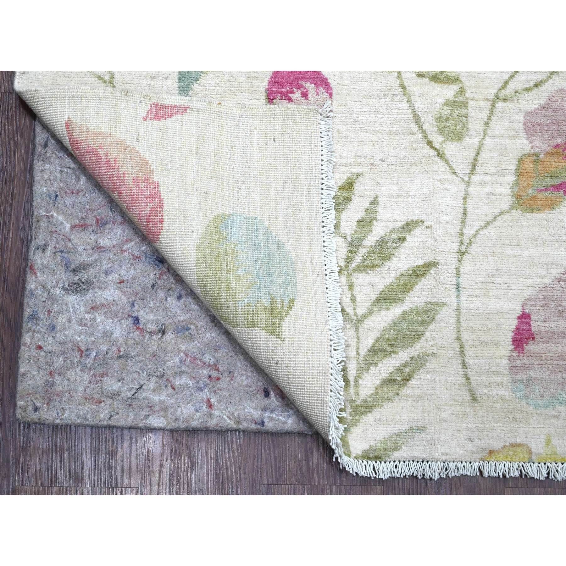 9'x11'9" Pearl White, Peshawar with Colorful Botanical Garden Design, 100% Wool, Hand Knotted, Oriental Rug Sh20993