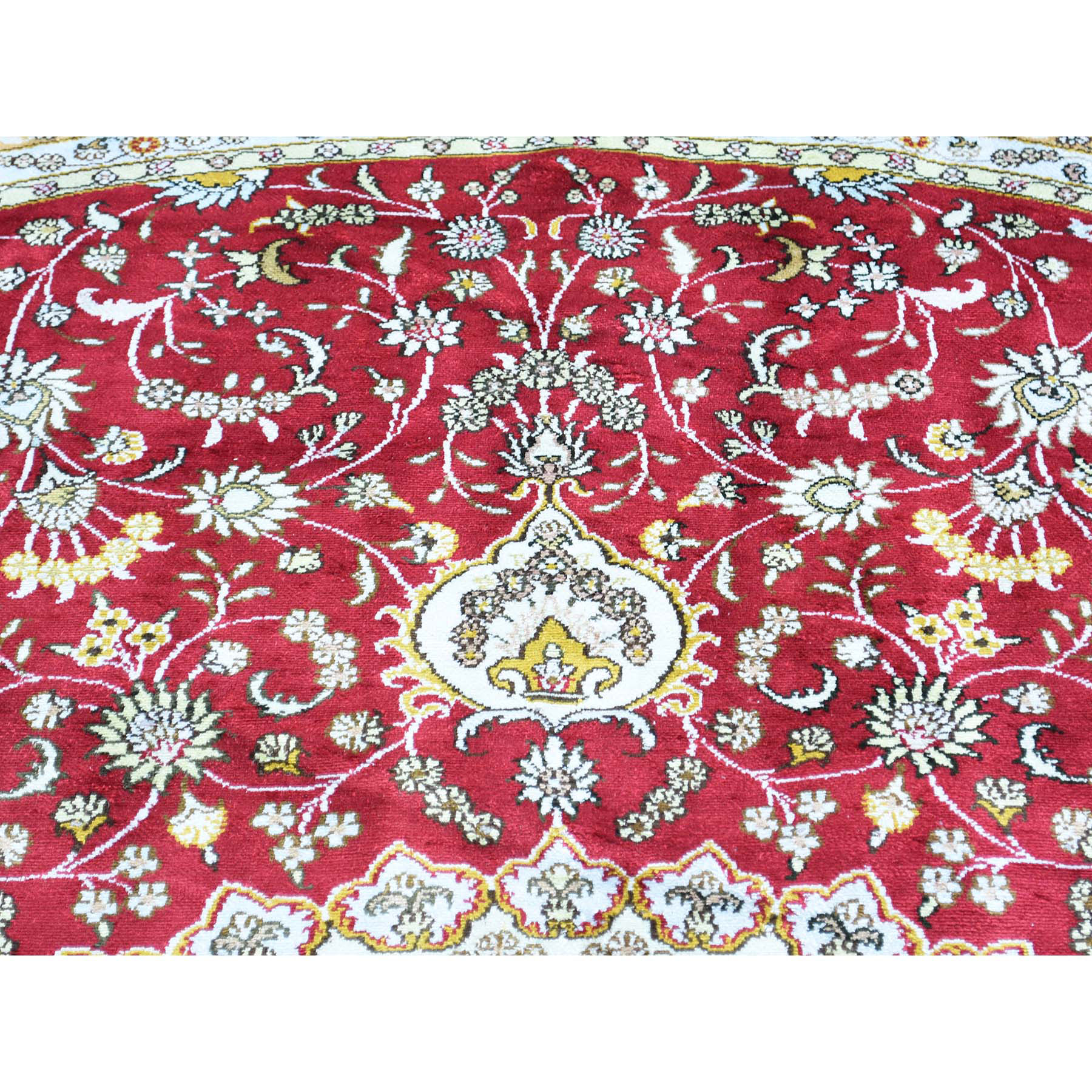 10-9 x10-9  Round Hand-Knotted Silken 300 Kpsi Rich Red Oriental Rug 