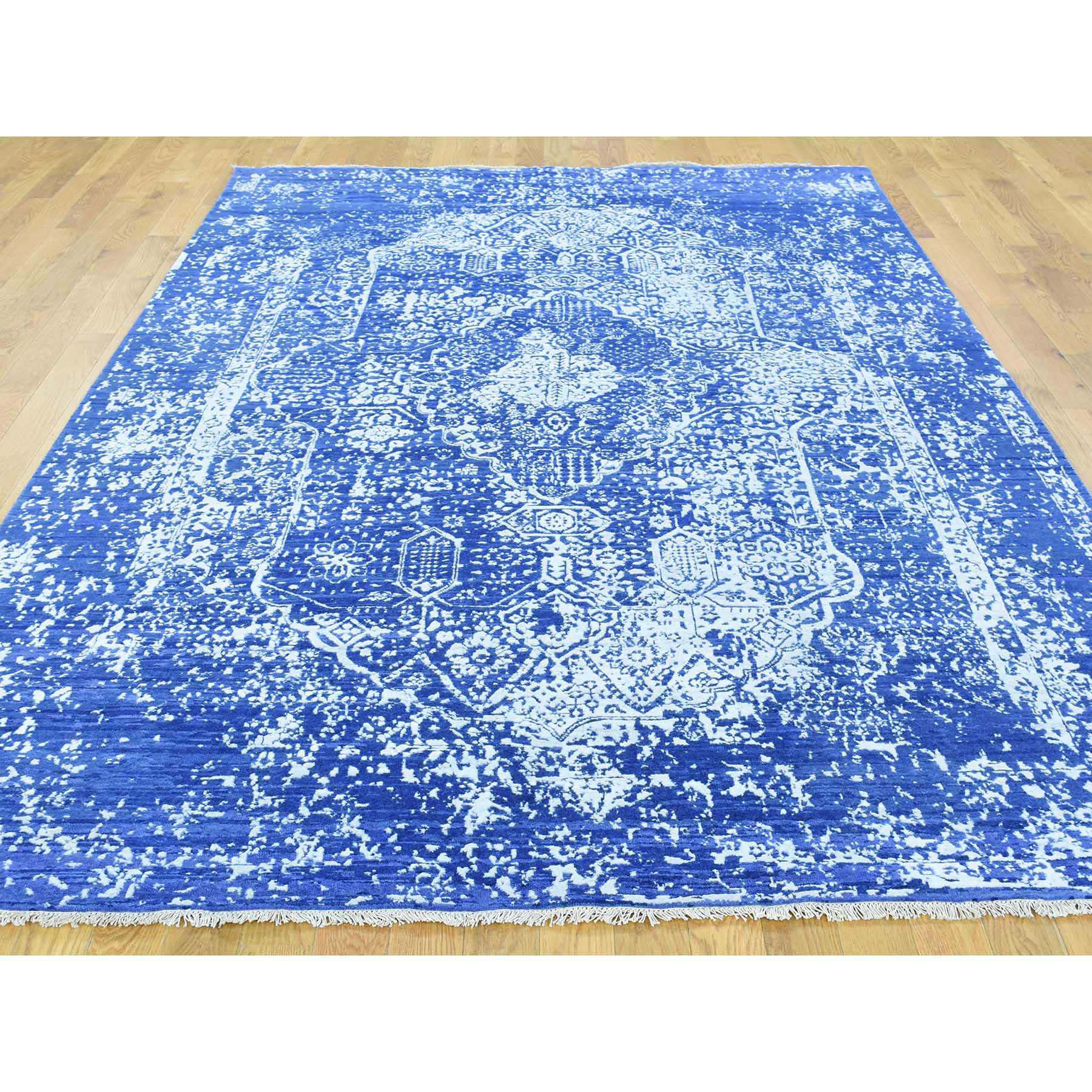 6-x8-9  Wool and Silk Hand-Knotted Broken Persian Design Oriental Rug 