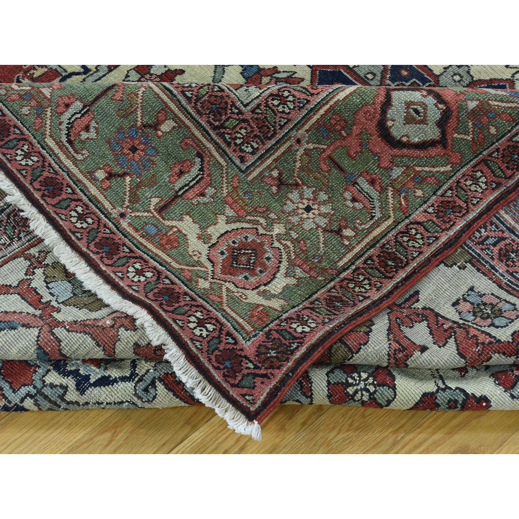 9-x11-3  Hand-Knotted Antique Persian Serapi Open Field Oriental Rug 