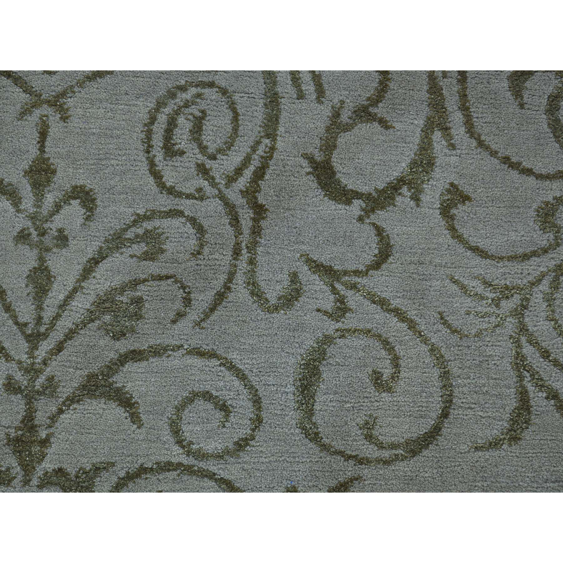 2-X3- Hand Knotted Wool and Silk Damask Design Square Oriental Rug 