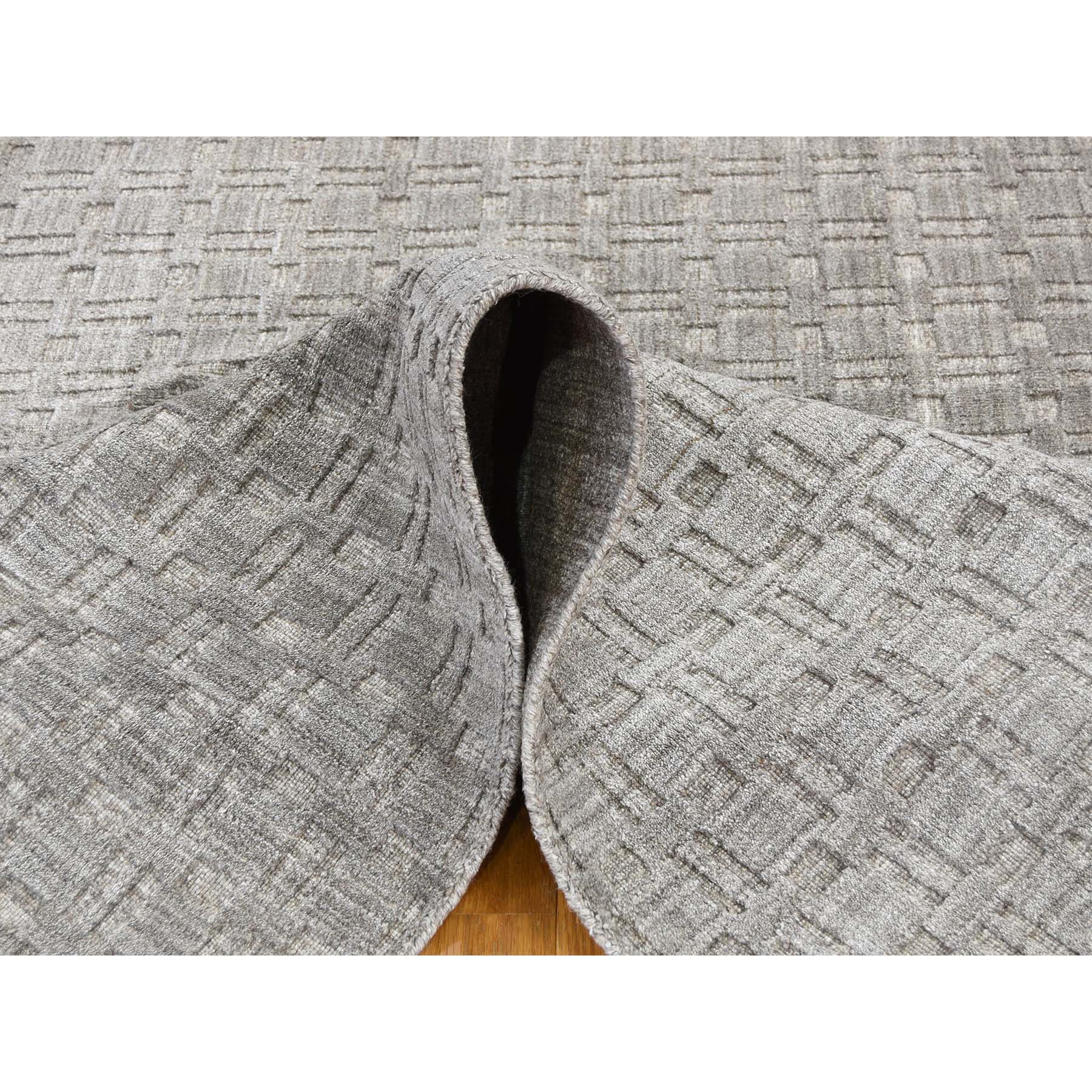 5-x7-2  Tone on Tone Pure Wool Hand-Loomed Oriental Rug 