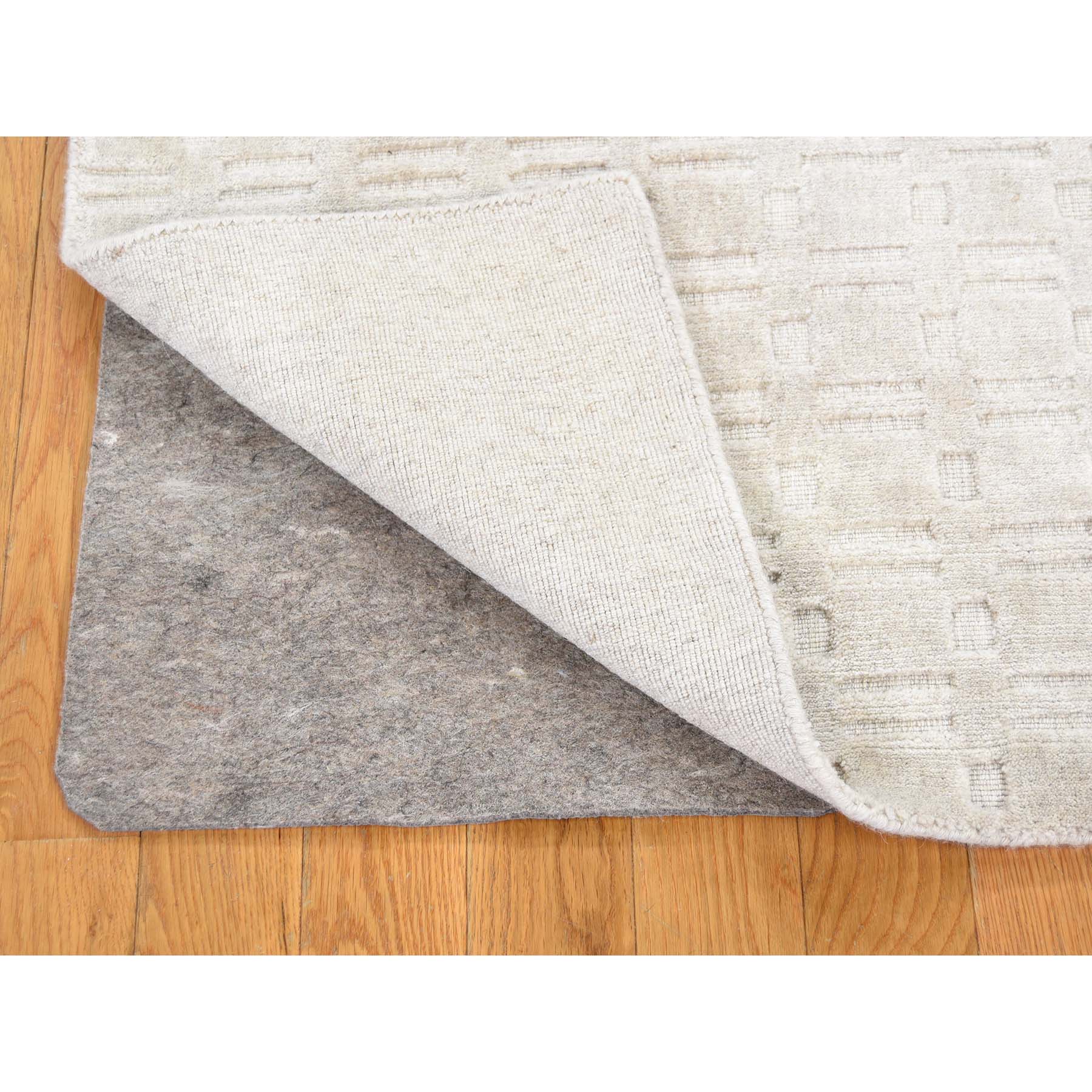 5-1 x7-1  Hand-Loomed Pure Wool Tone on Tone Oriental Rug 
