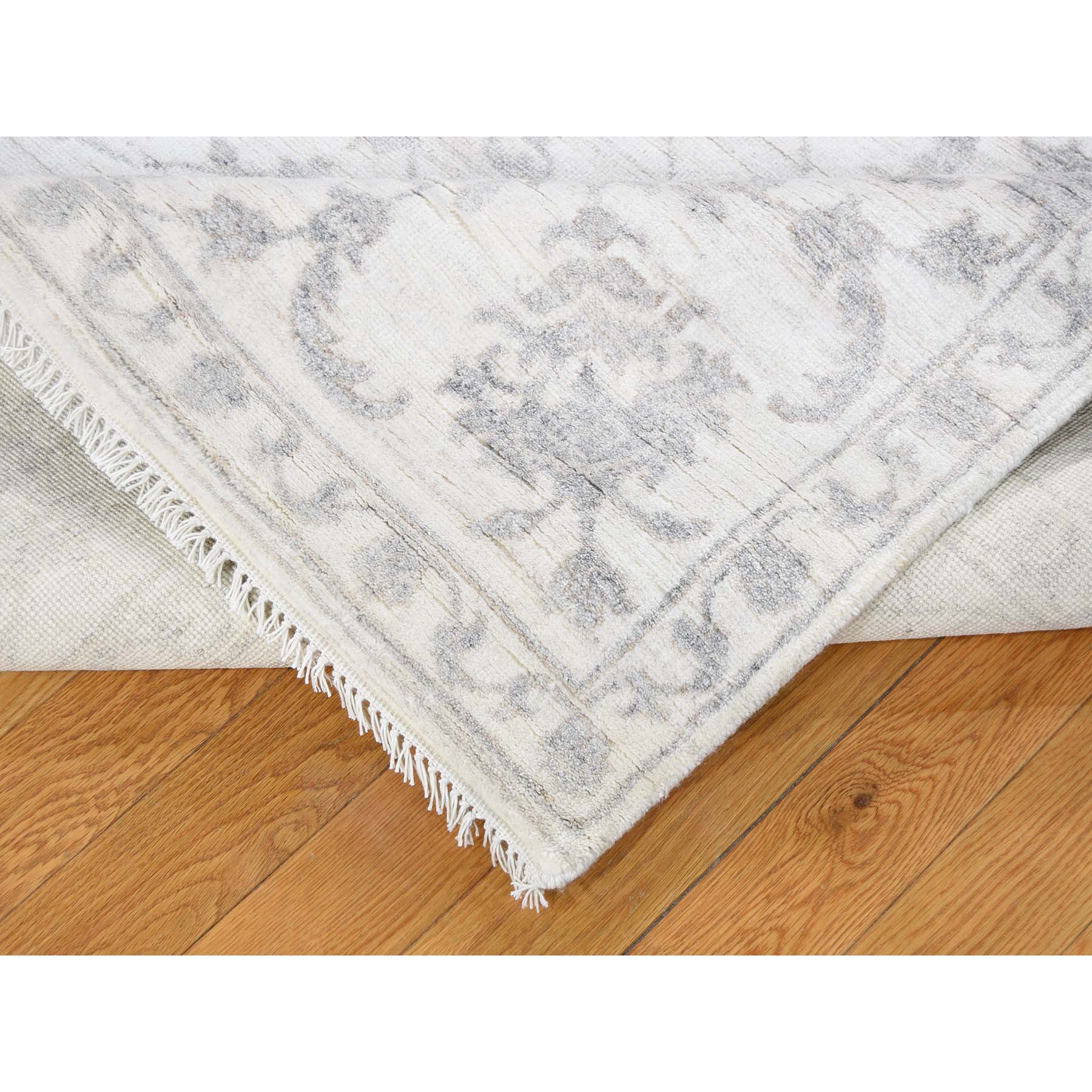 8-1 x10-3  Wool and Silk Tone on Tone Agra Hand-Knotted Oriental Rug 