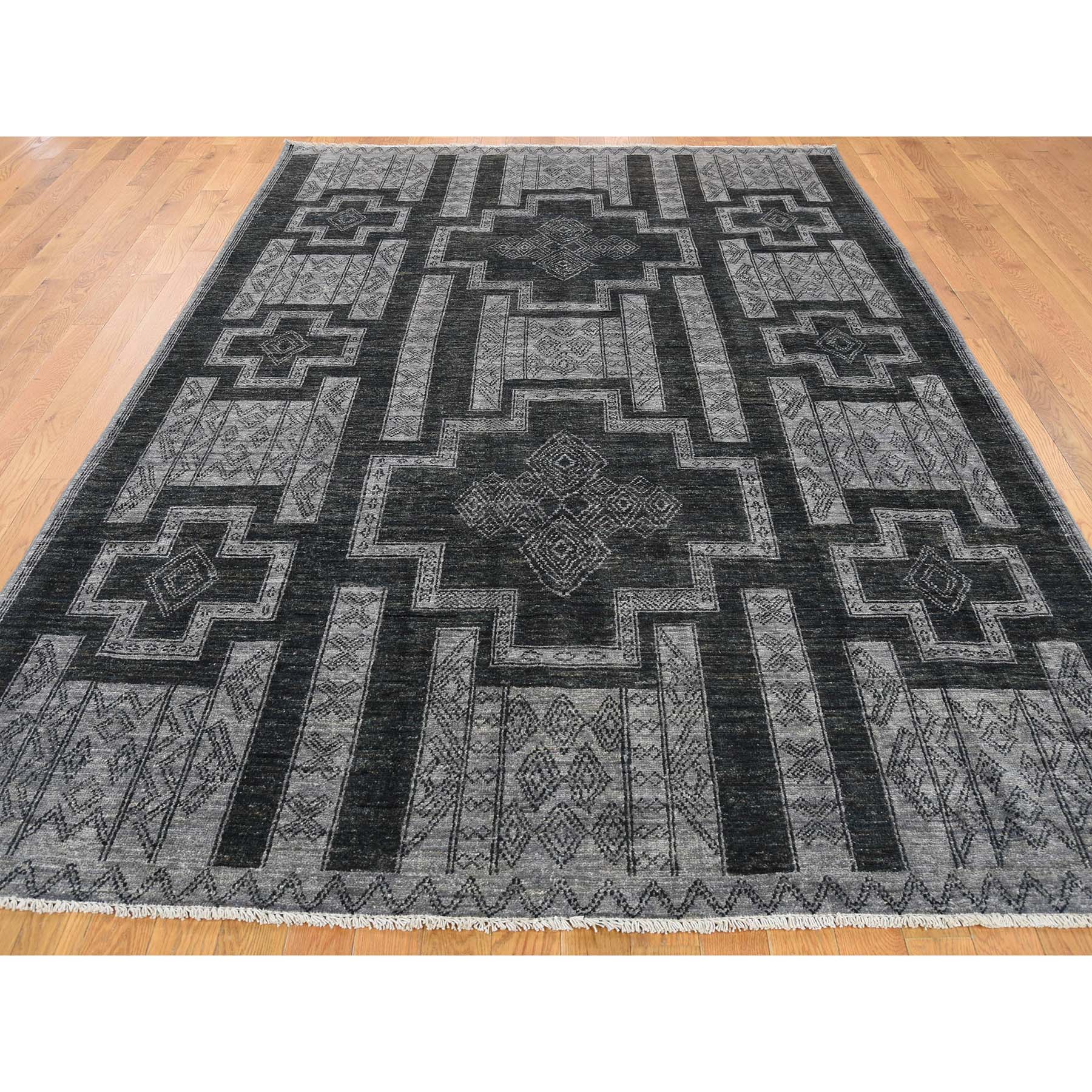 6-2 x9-2  Pure Wool Peshawar with Southwest Motifs Hand-Knotted Oriental Rug 