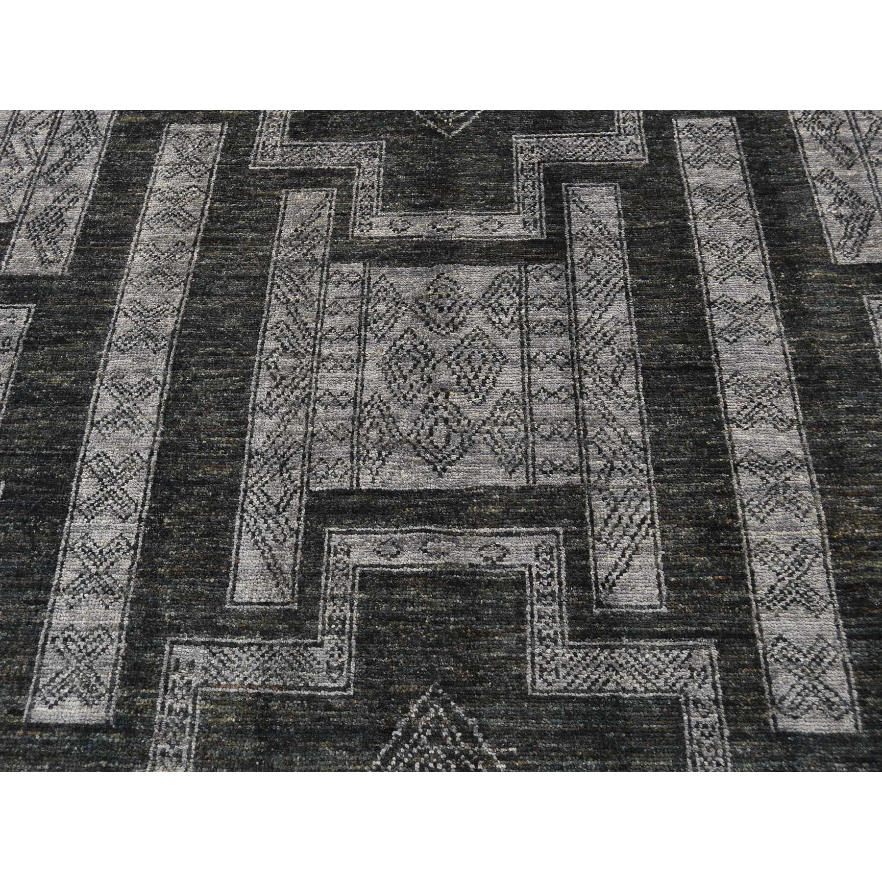 6-2 x9-2  Pure Wool Peshawar with Southwest Motifs Hand-Knotted Oriental Rug 