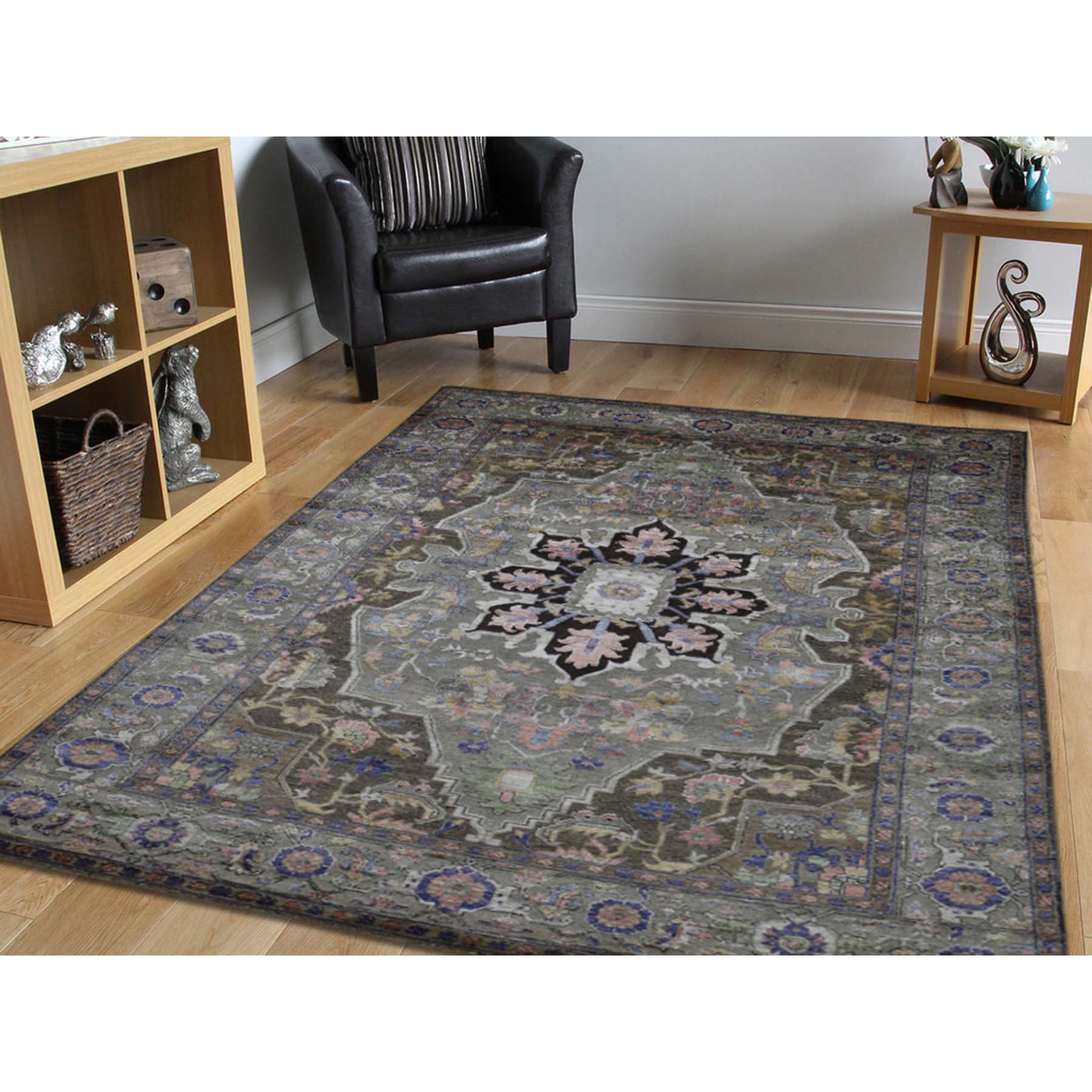 6-x9- Heriz Design Wool and Silk Hand-Knotted Oriental Rug 