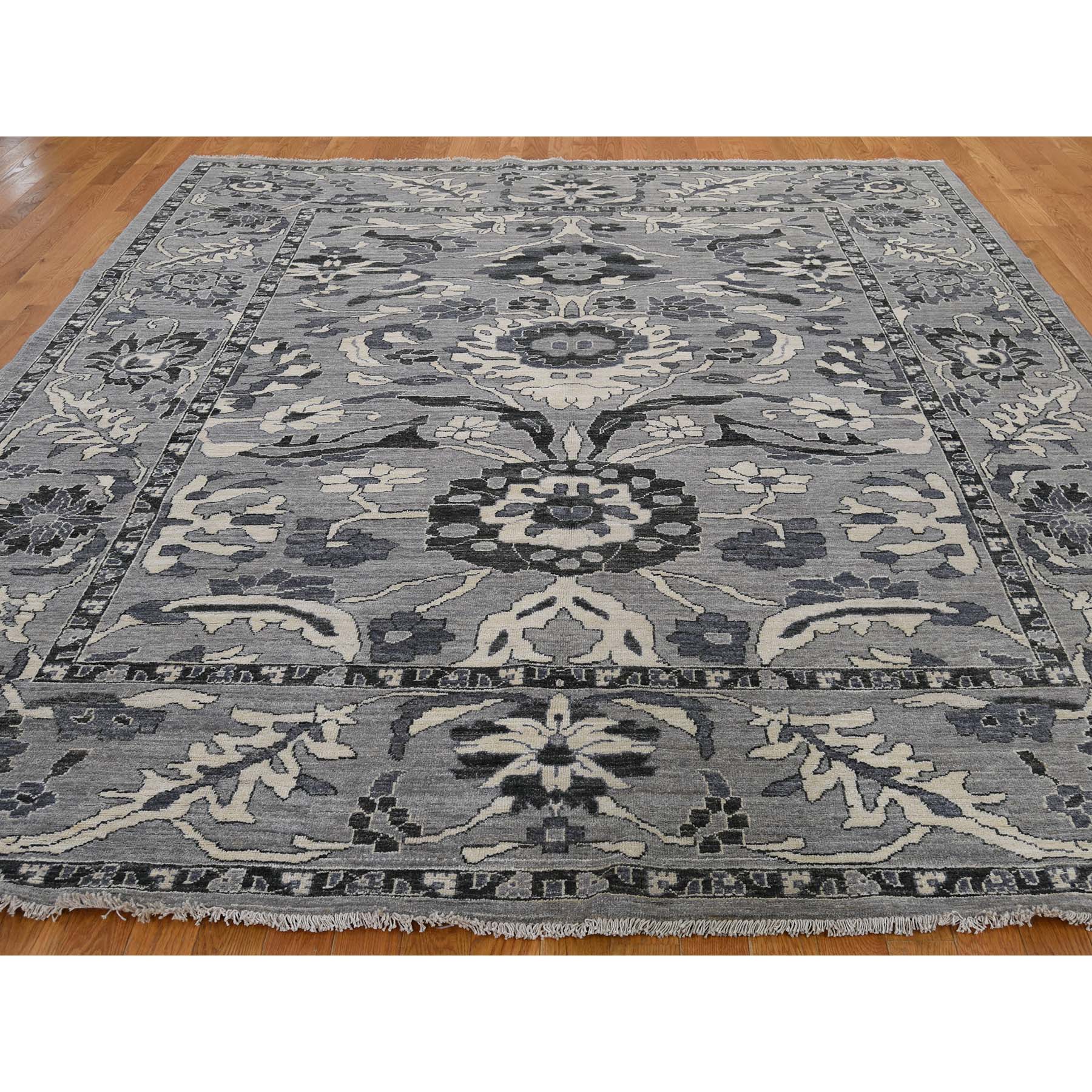8-2 x9-10  Mahal Design Undyed Natural Wool Hand-Knotted Oriental Rug 