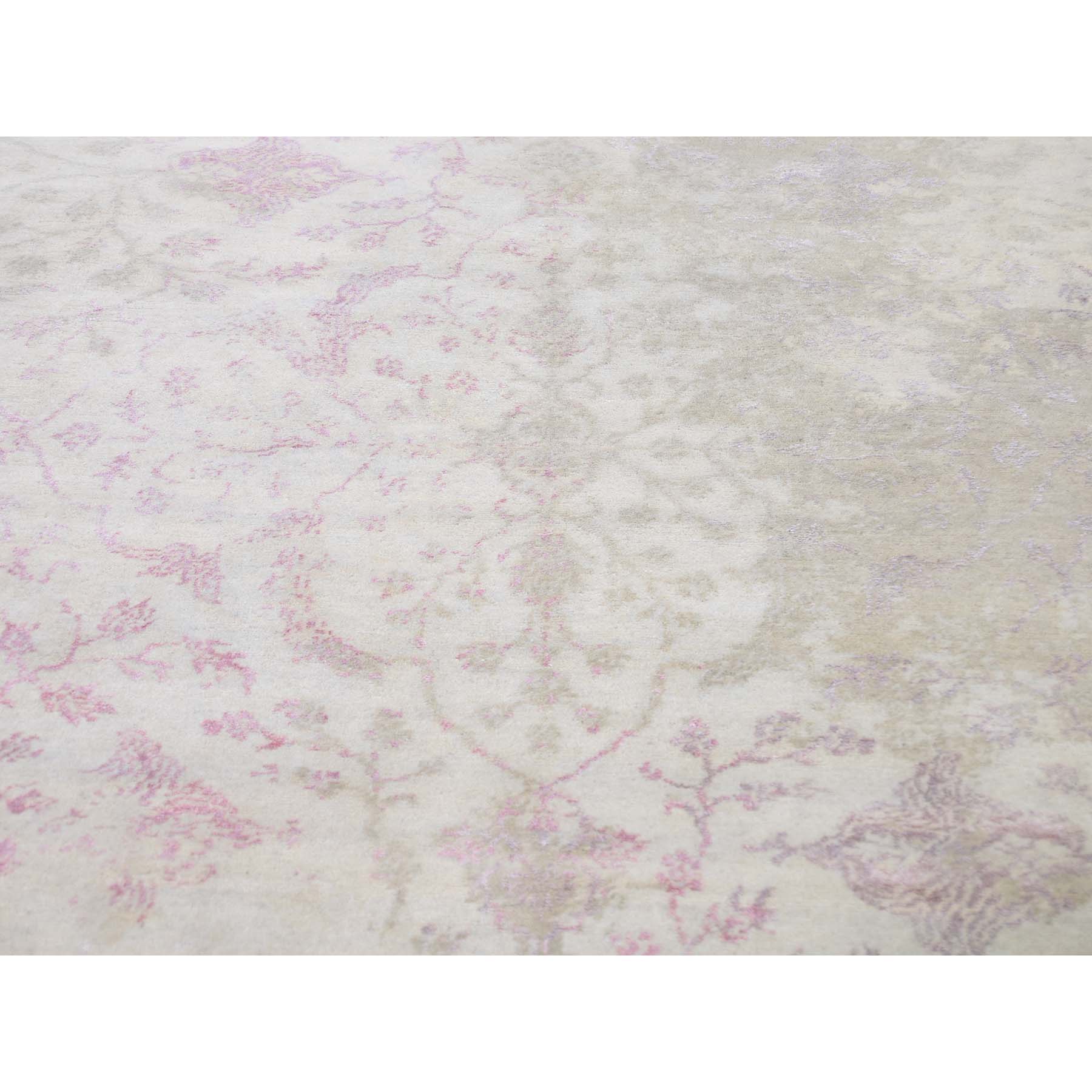 9-x12-3  Wool And Silk With Touch Of Pink Hand-Knotted Oriental Rug 